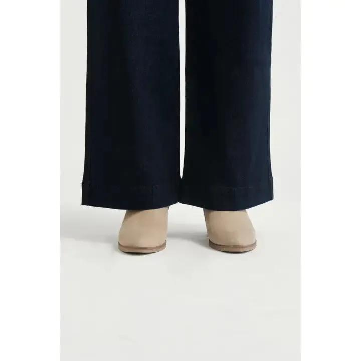 1822 Petite 29" Slim Wide Leg Jean w/ Double Stacked Waistband