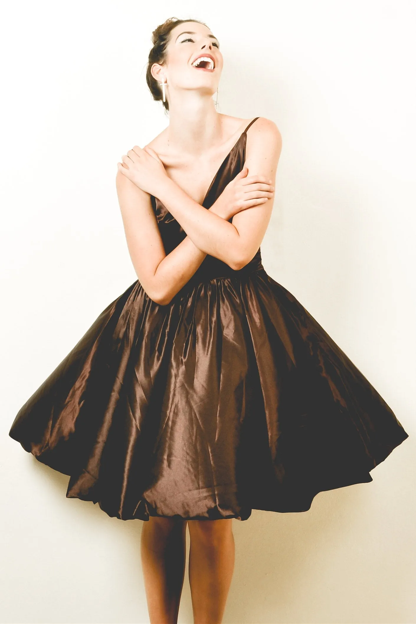 A-line V-neck Spaghetti Strap Knee Length Charmuse Backless Prom Dress