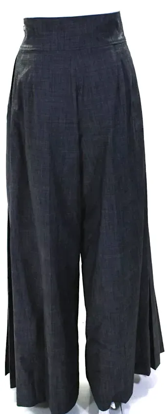 Adeam Japan. NEW W/TAGS. Gray Wide Leg Pleated Mid Rise Pants