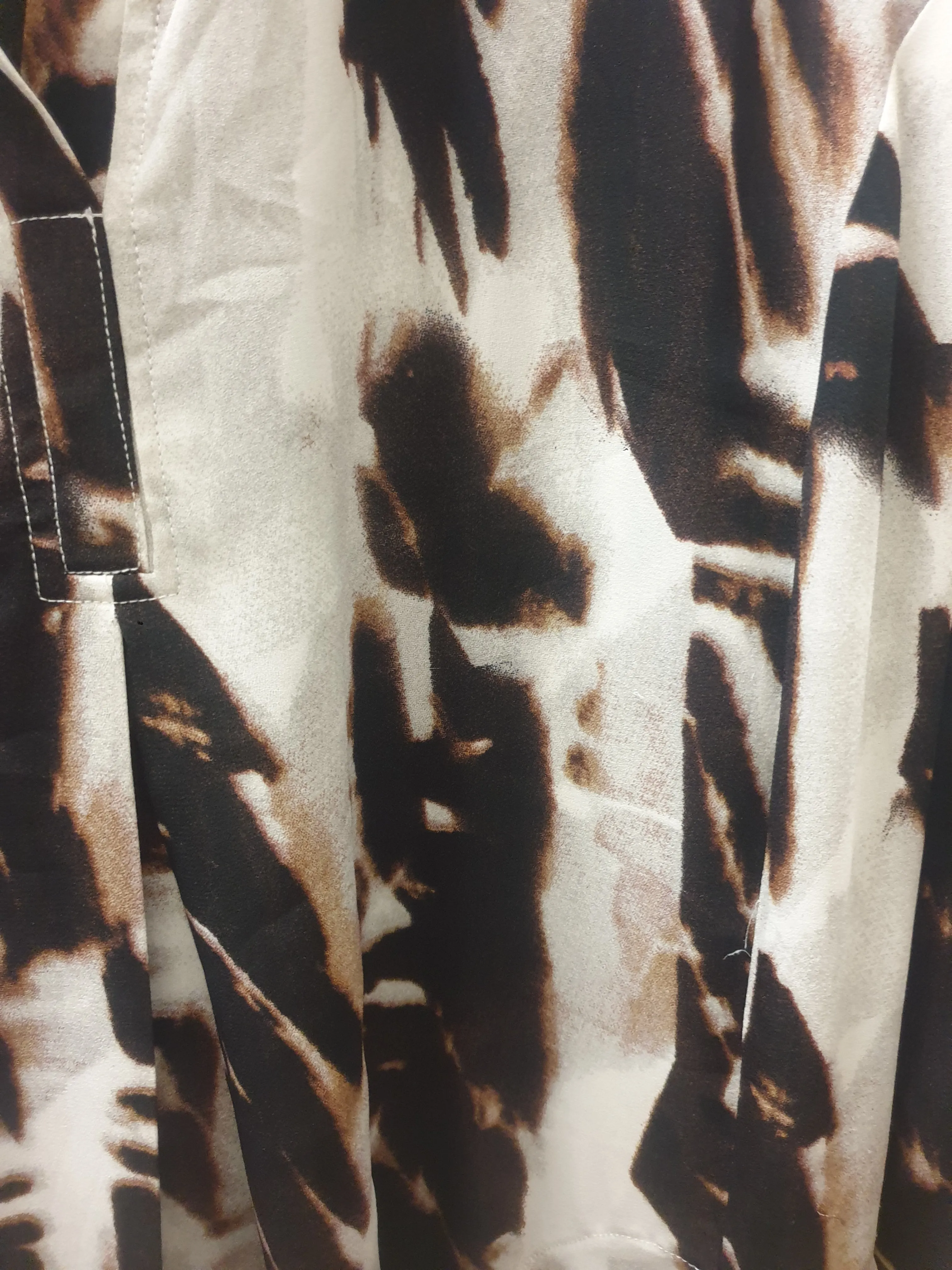 Amanda Laird Cherry brown and white print long sleeve dress size 34, best fits 10