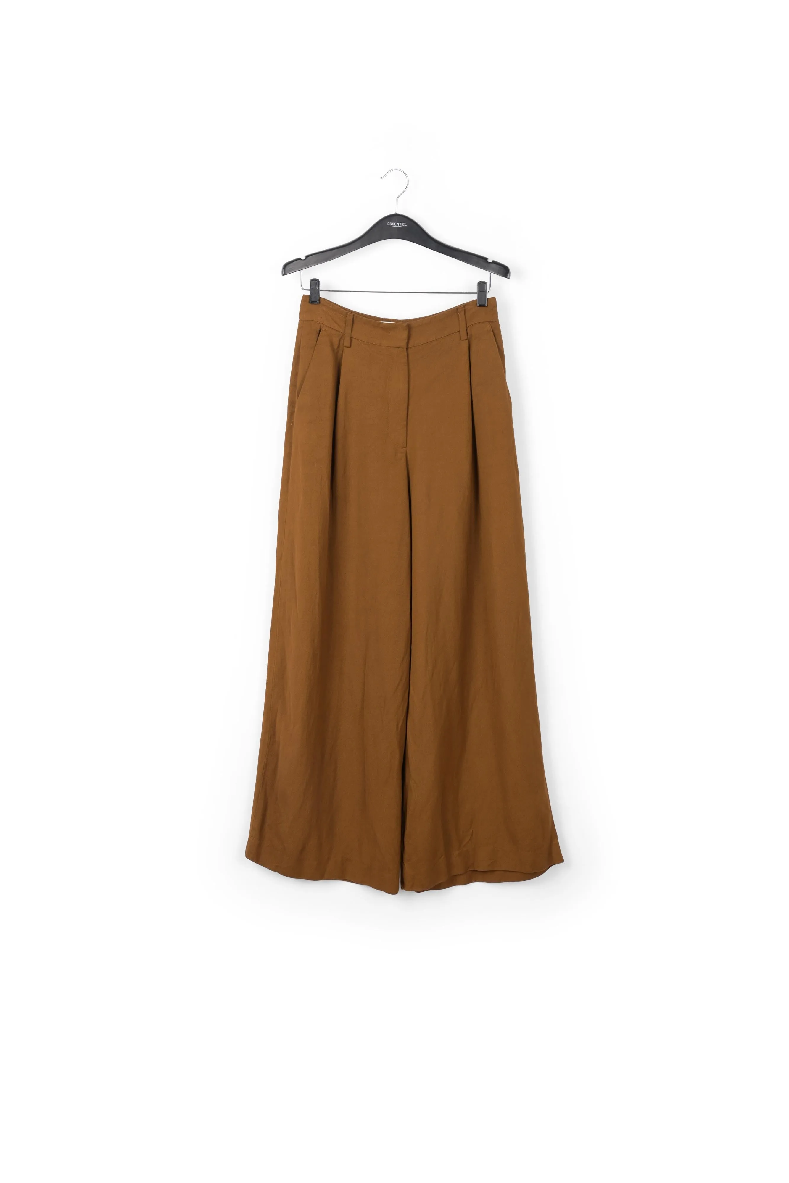 Around wide leg pants