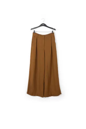 Around wide leg pants