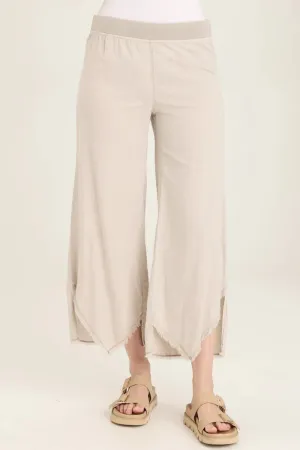 Astri Pant