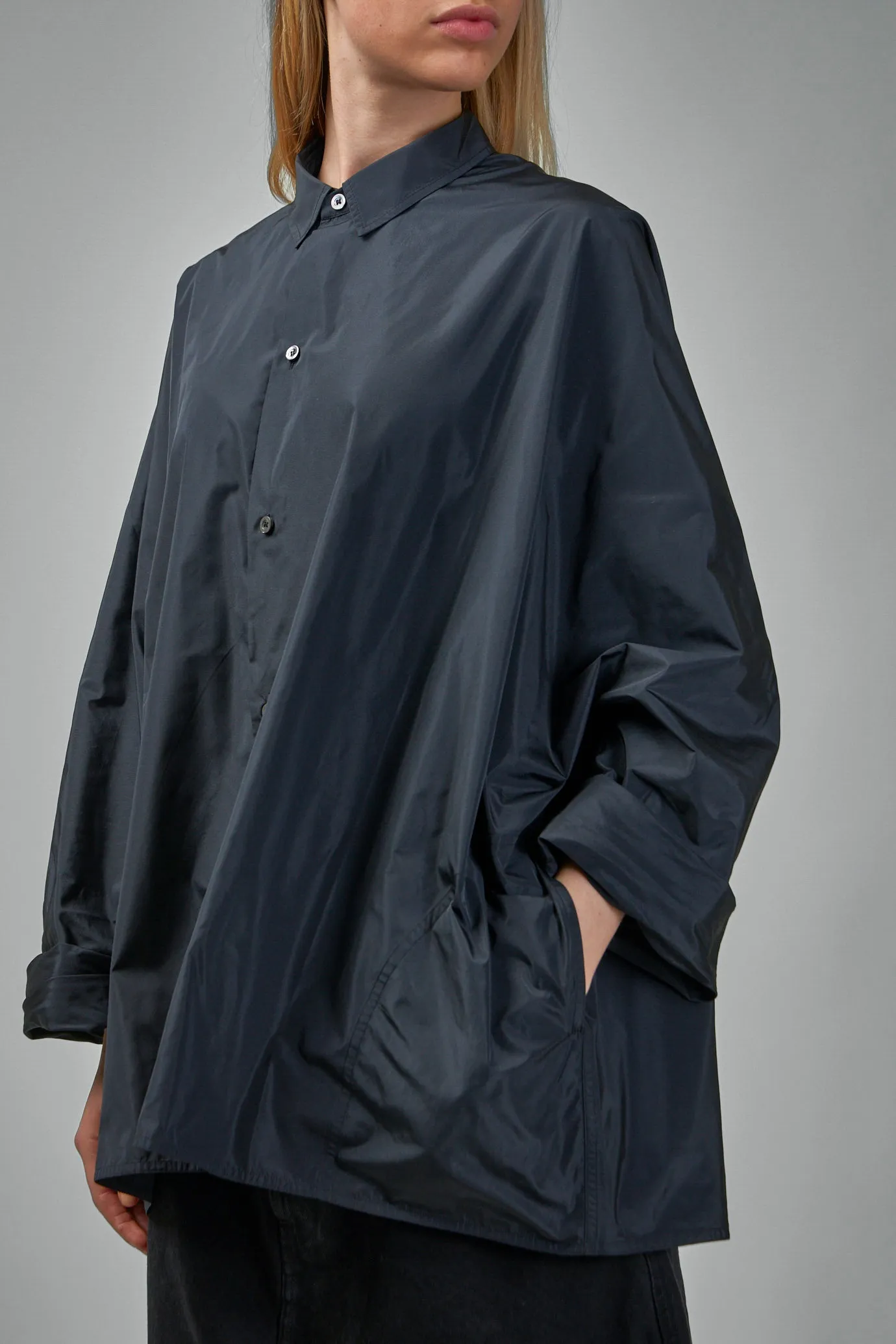 Binan Long Sleeve Shirt With 2 Side Pockets