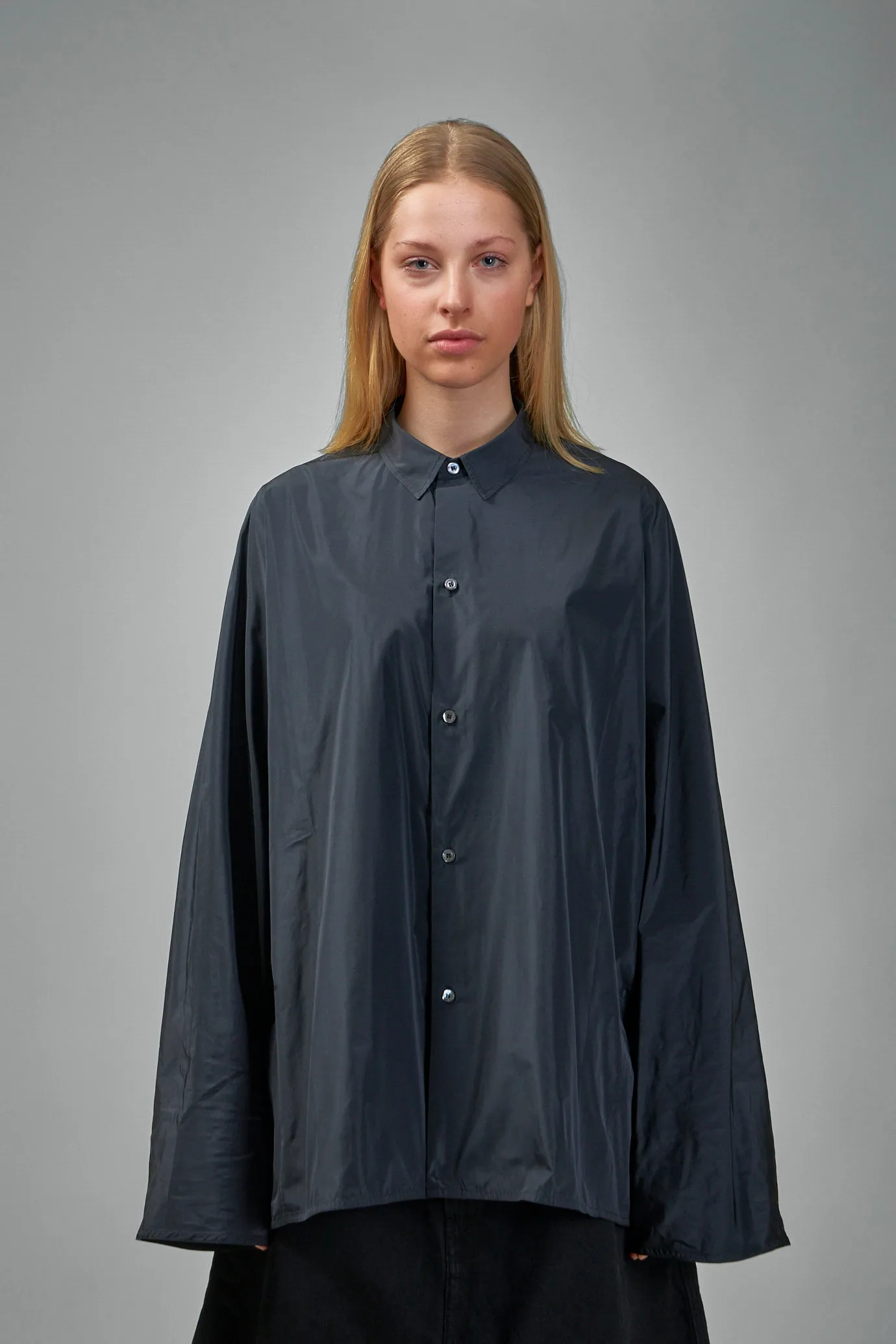 Binan Long Sleeve Shirt With 2 Side Pockets