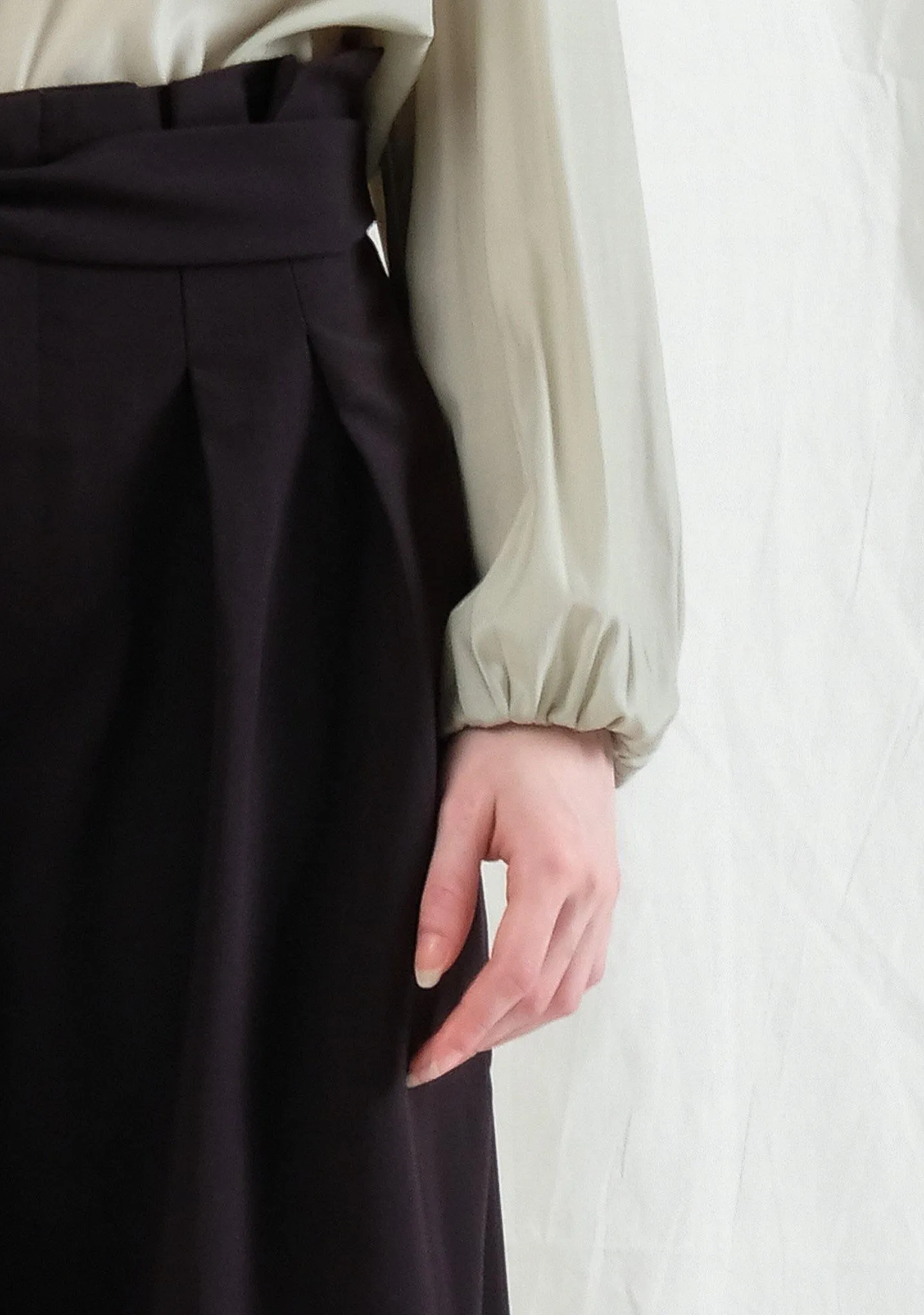 Caspian Extreme Flare Trouser Pants in Black Stone