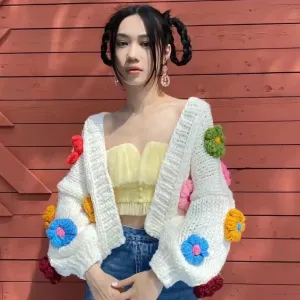Colorful Floral Cardigan in Soft Touch Material for Cozy Style