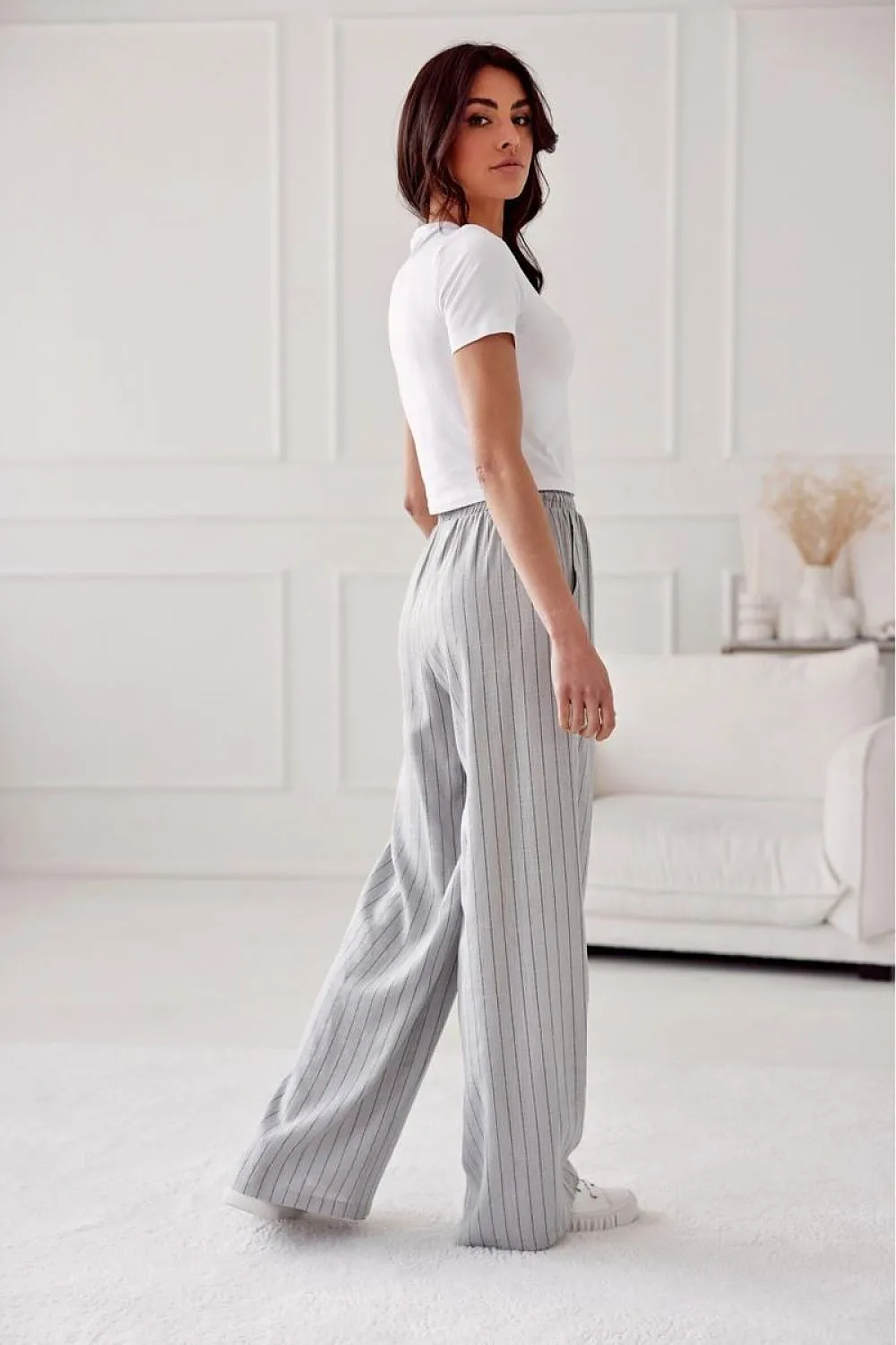 Elegant Wide-Leg Trousers with Pockets