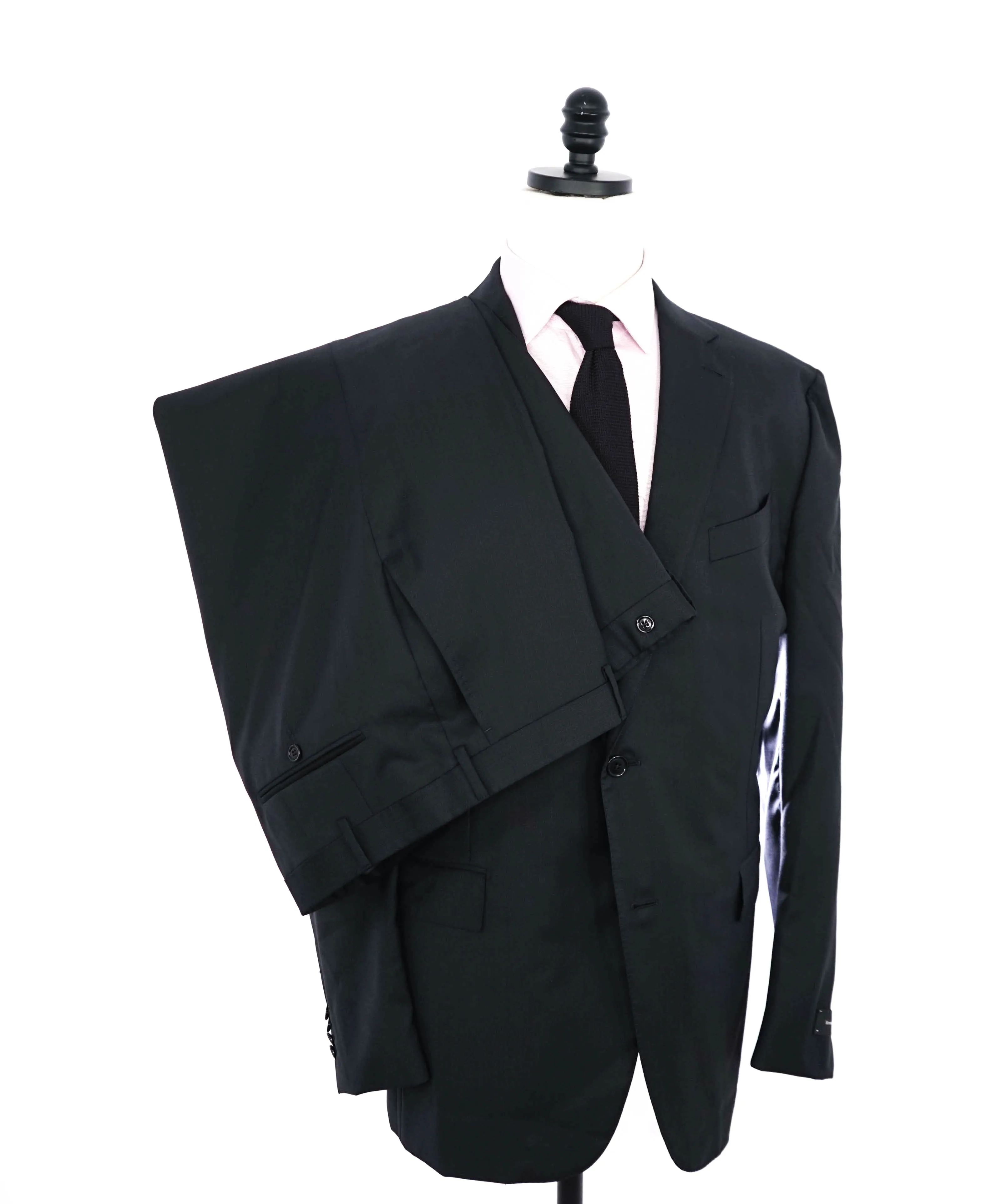 ERMENEGILDO ZEGNA - "MULTISEASON" Closet Staple Textured Solid Black Suit - 48R