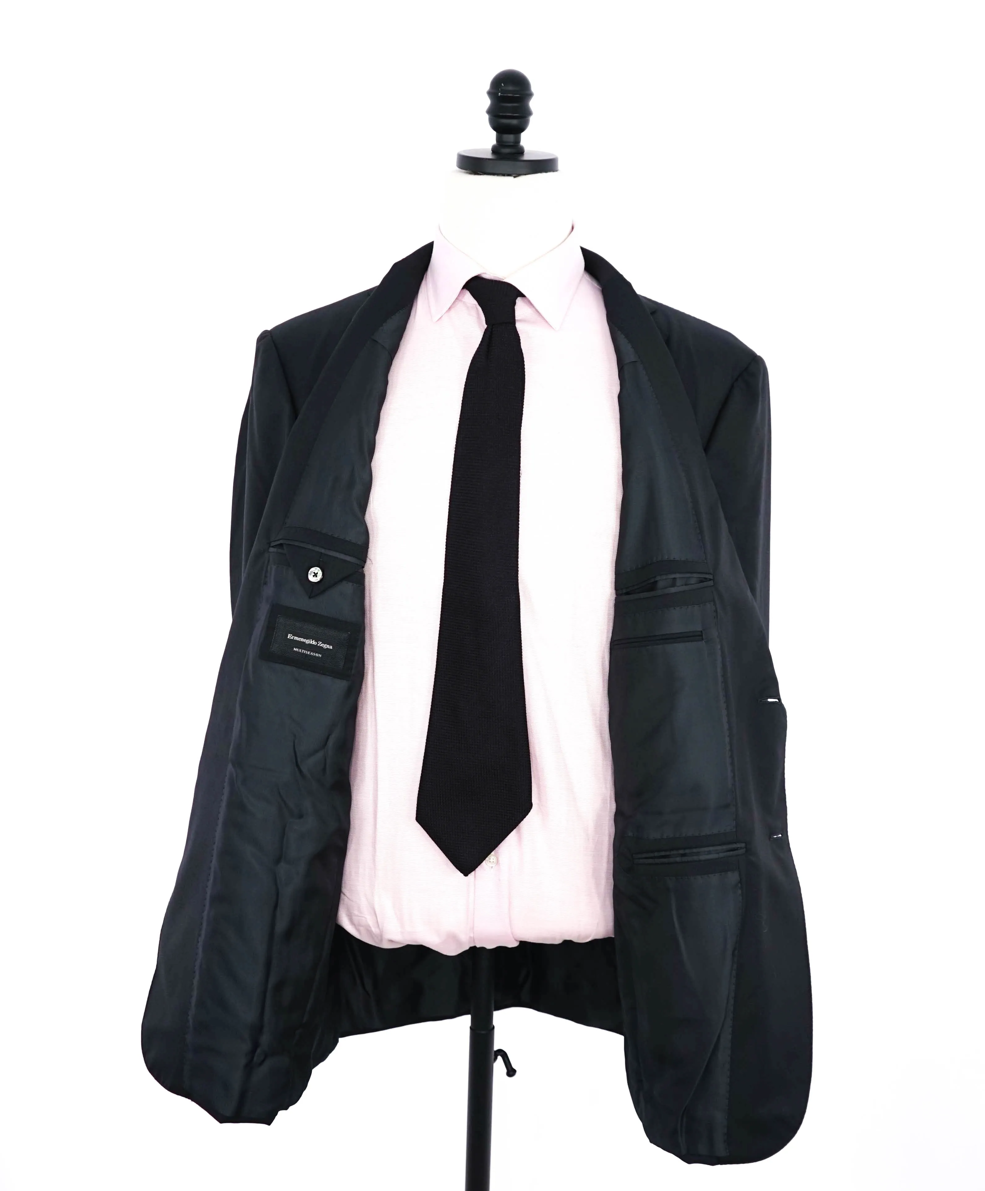 ERMENEGILDO ZEGNA - "MULTISEASON" Closet Staple Textured Solid Black Suit - 48R