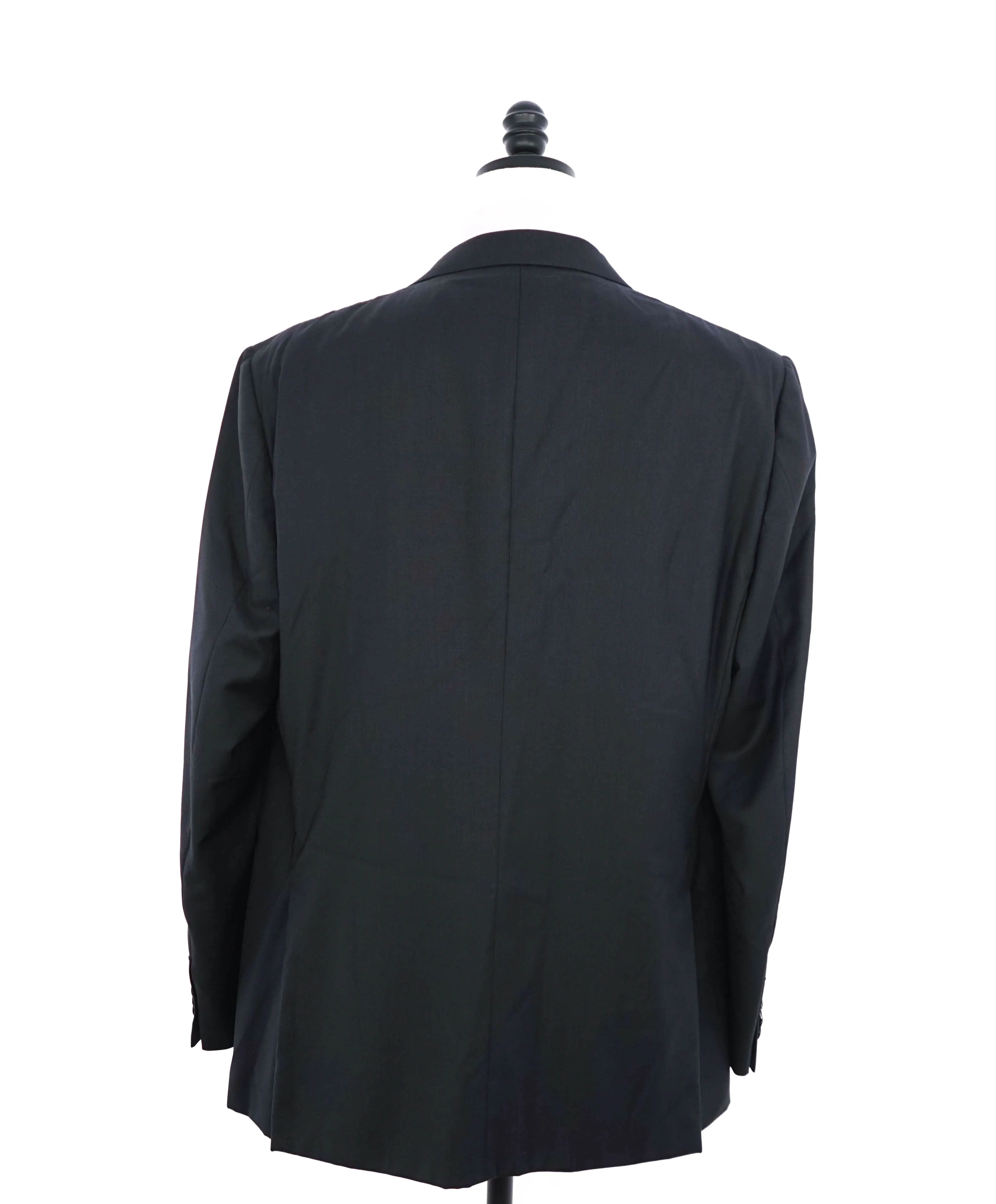 ERMENEGILDO ZEGNA - "MULTISEASON" Closet Staple Textured Solid Black Suit - 48R