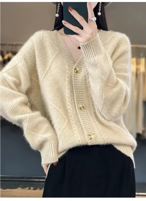 Every - Winter Strickjacke mit V-Ausschnitt