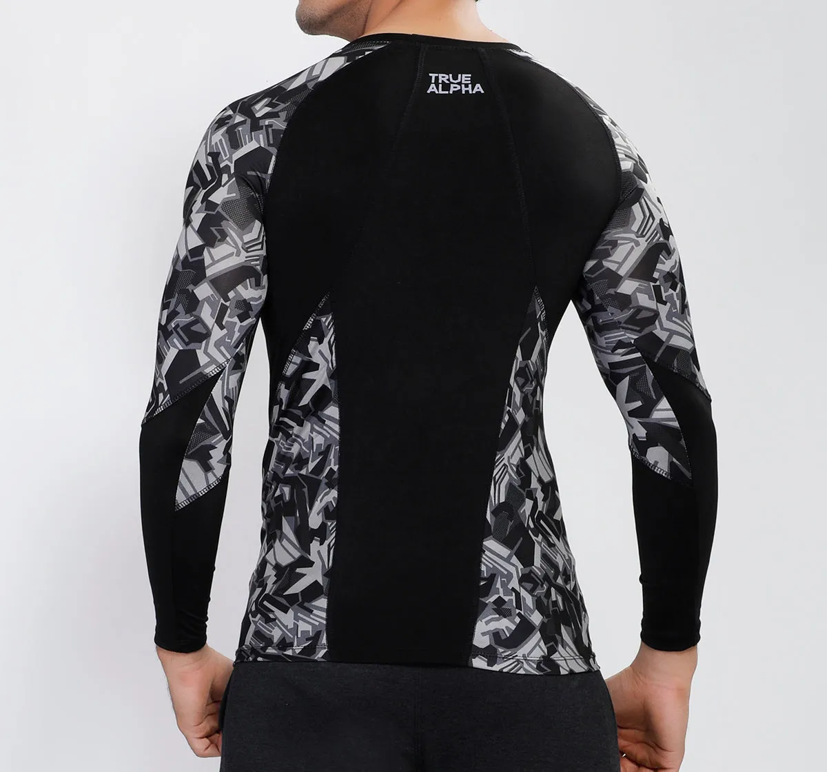 Geometric Black Full Sleeve Compression