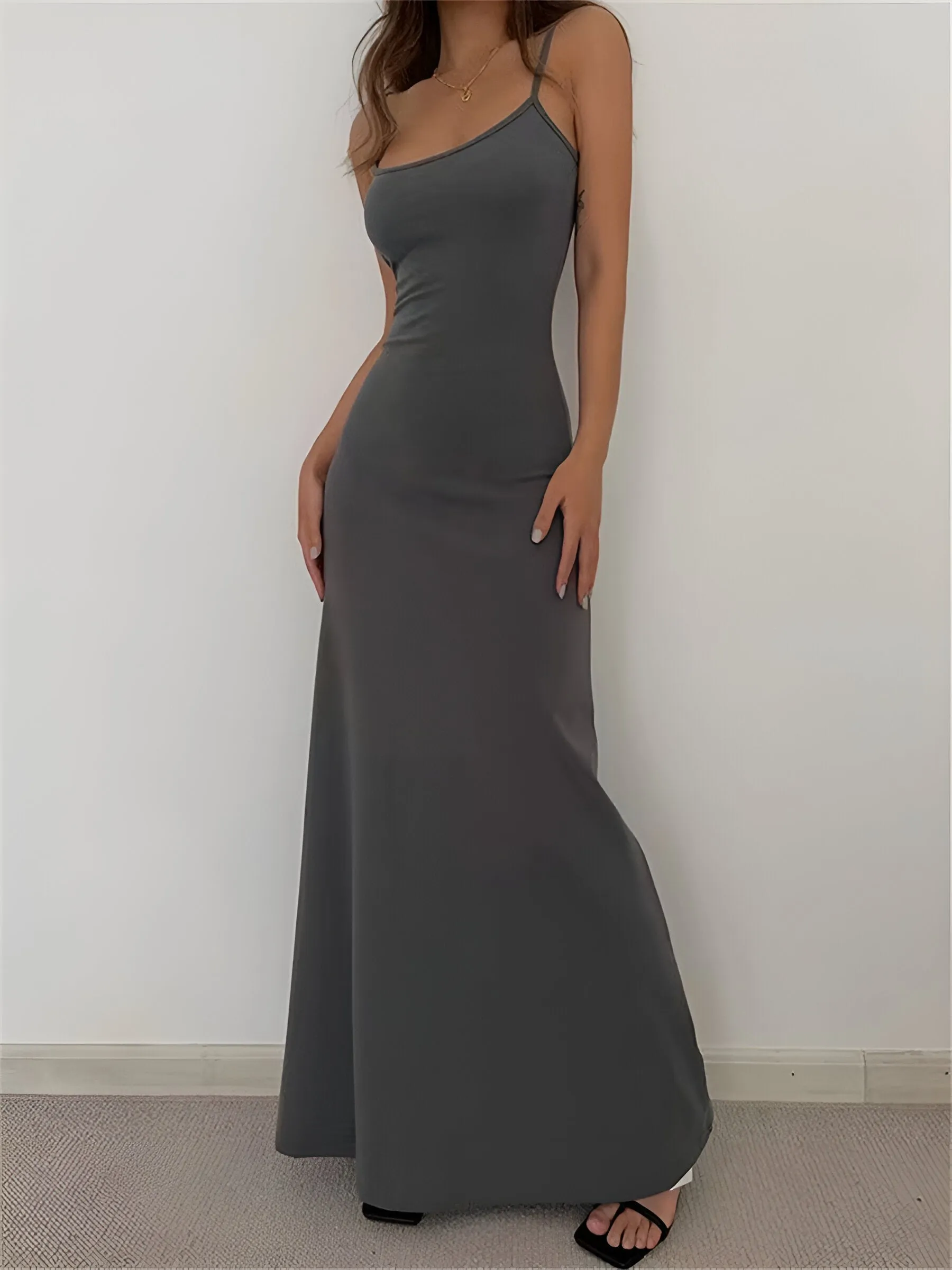 Guliana | Sexy & elegant sleeveless bodycon dress