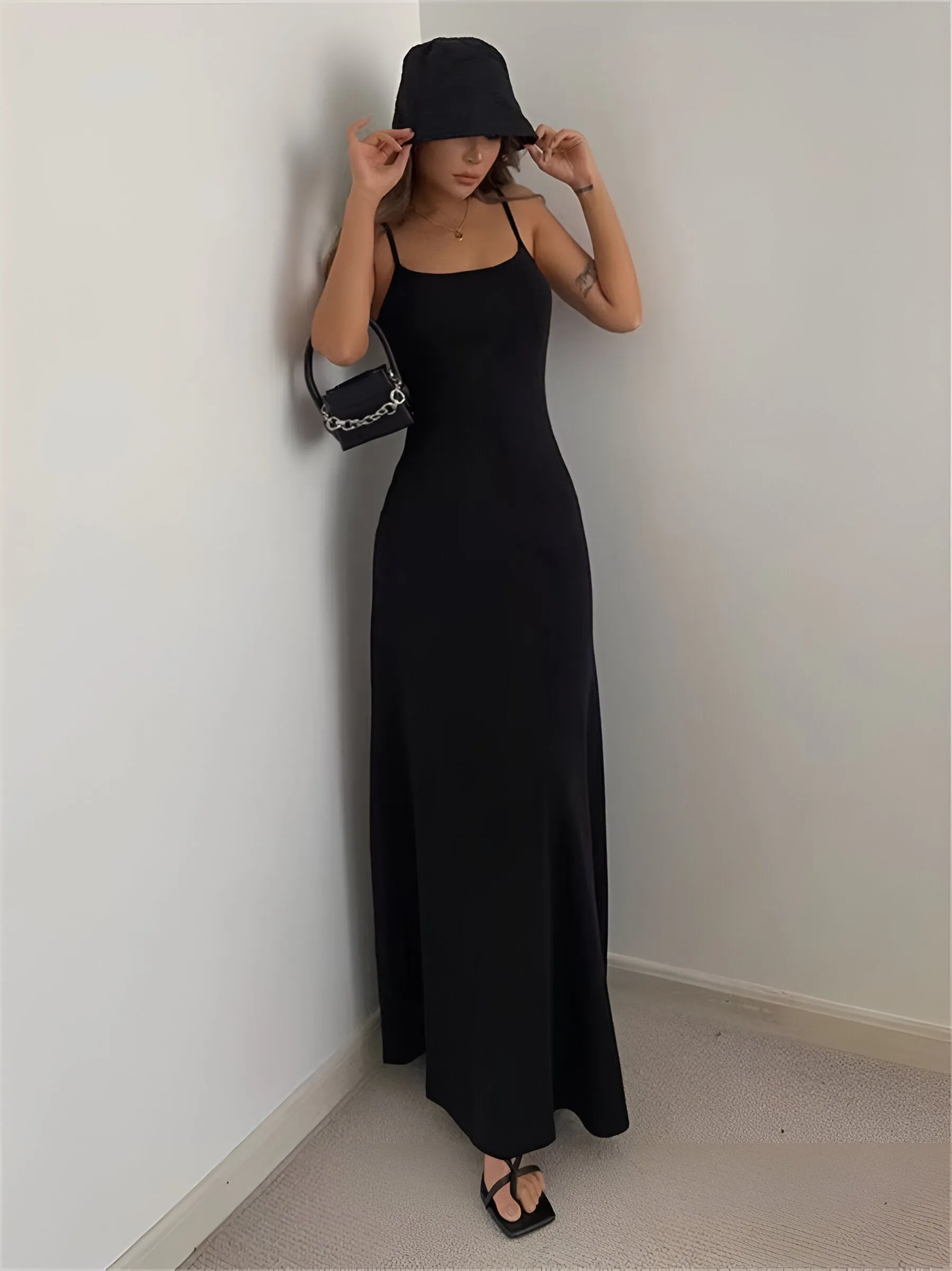 Guliana | Sexy & elegant sleeveless bodycon dress