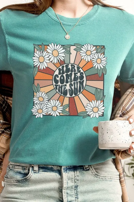 Here Comes The Sun Daisy Comfort Color Graphic Tee (7 Colors)