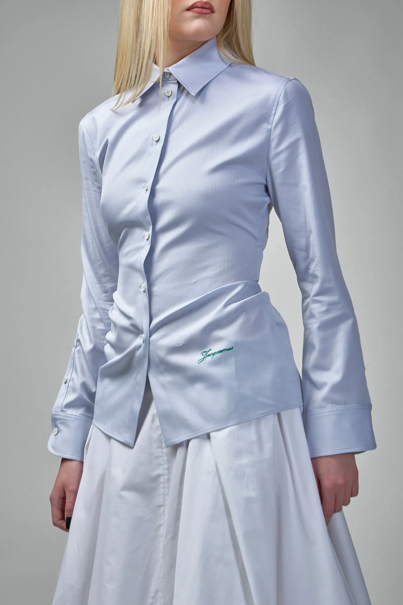 La Chemise De Costume