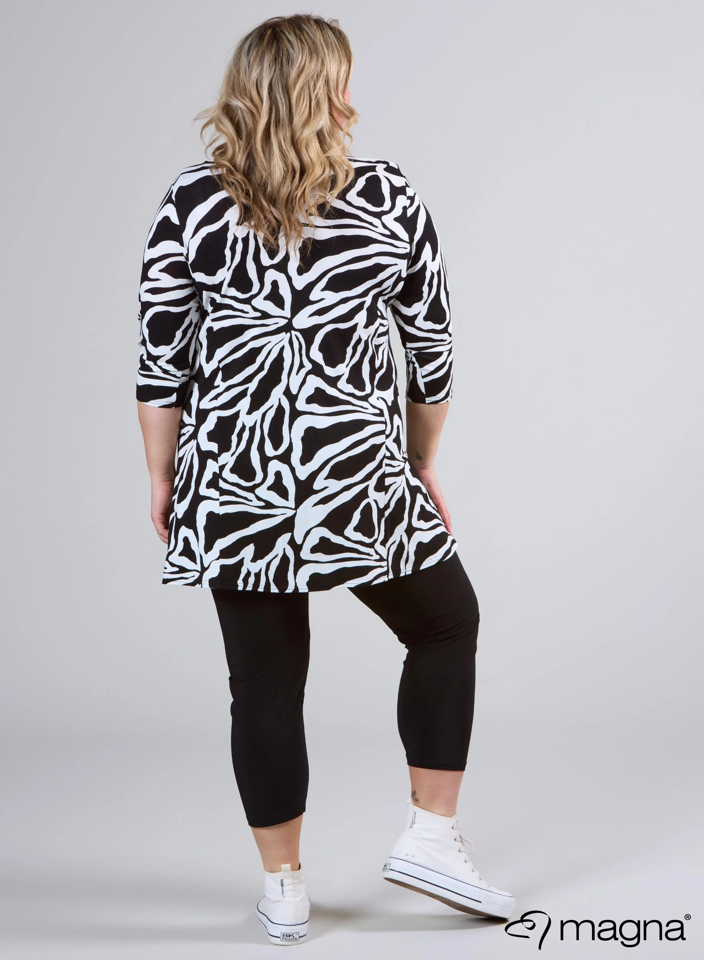 Magna A-line Long Shirt / Tunic Black & White Wobbly Circle
