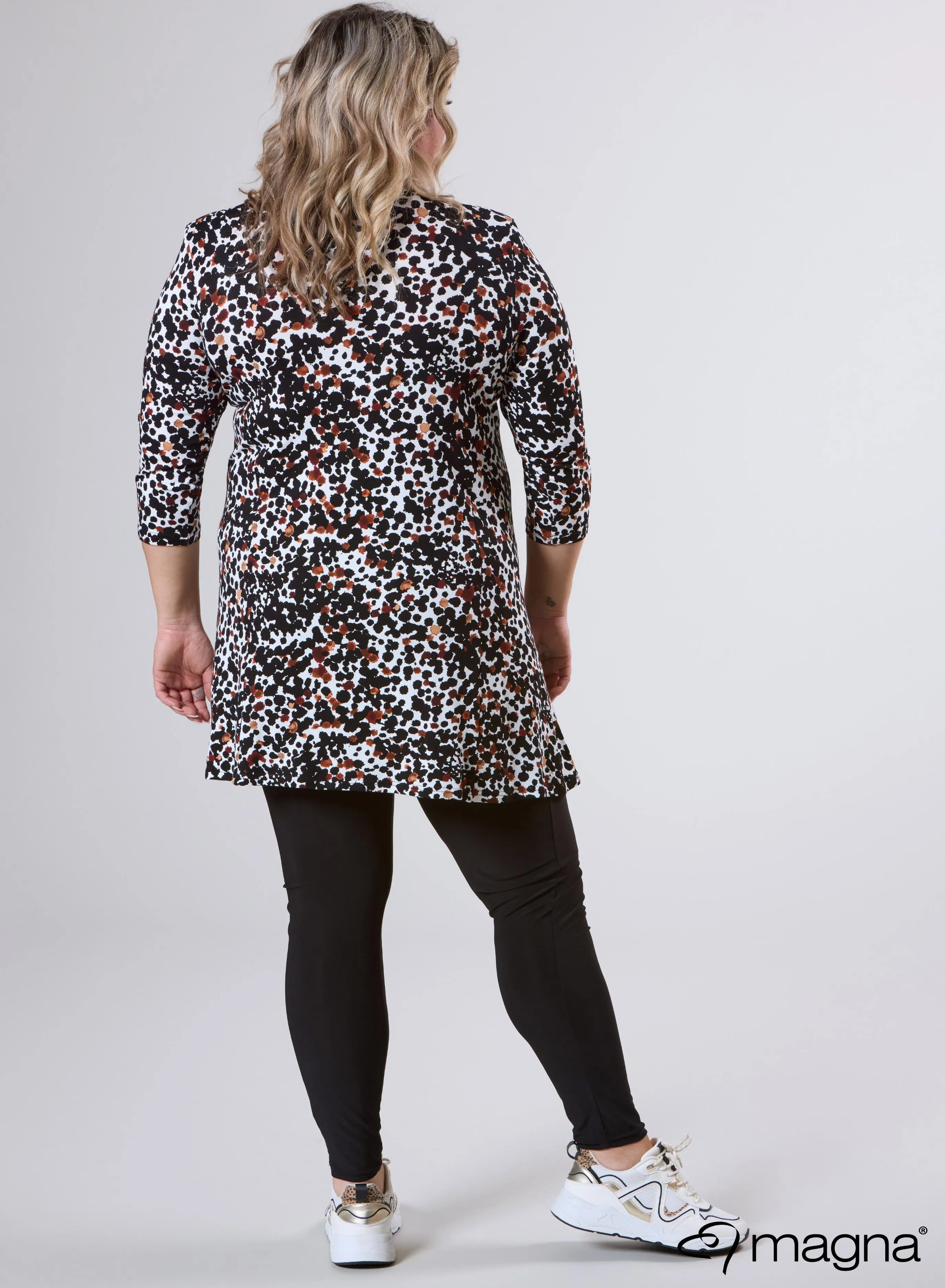 Magna A-line Long Shirt / Tunic Leo Stained Design B/W/B
