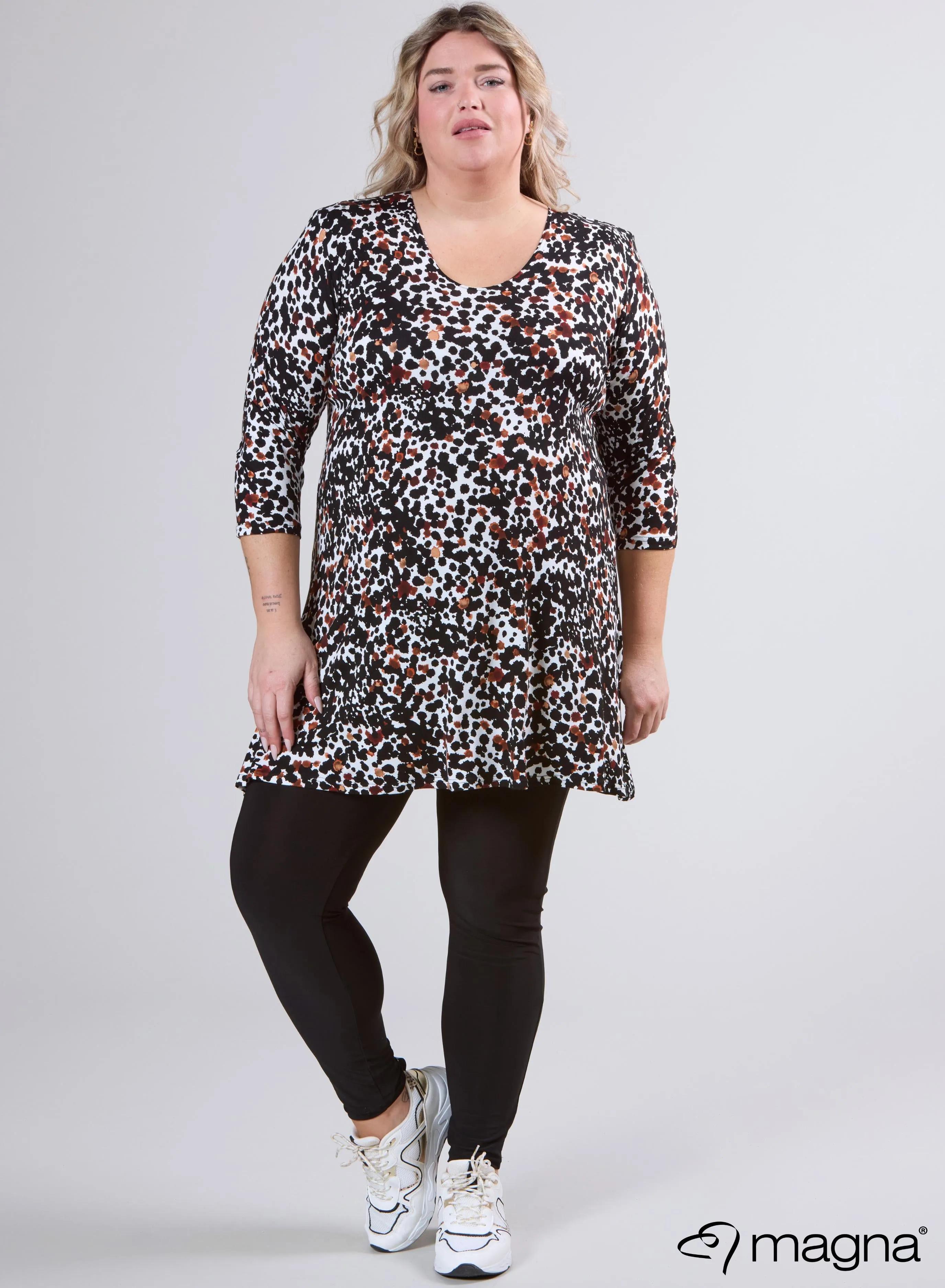 Magna A-line Long Shirt / Tunic Leo Stained Design B/W/B