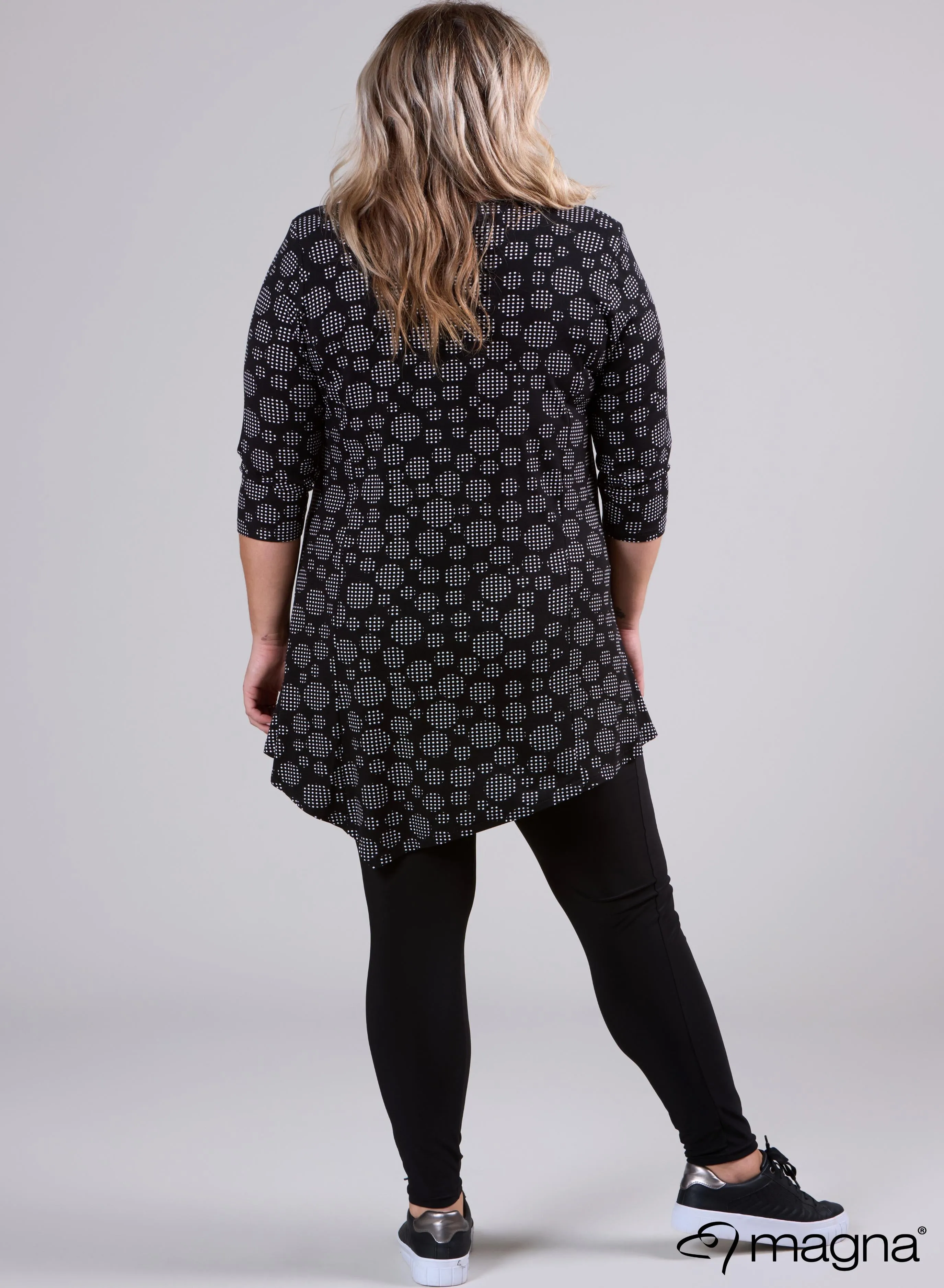 Magna Long Triangle Shirt / Tunic Big Small Circle B/W