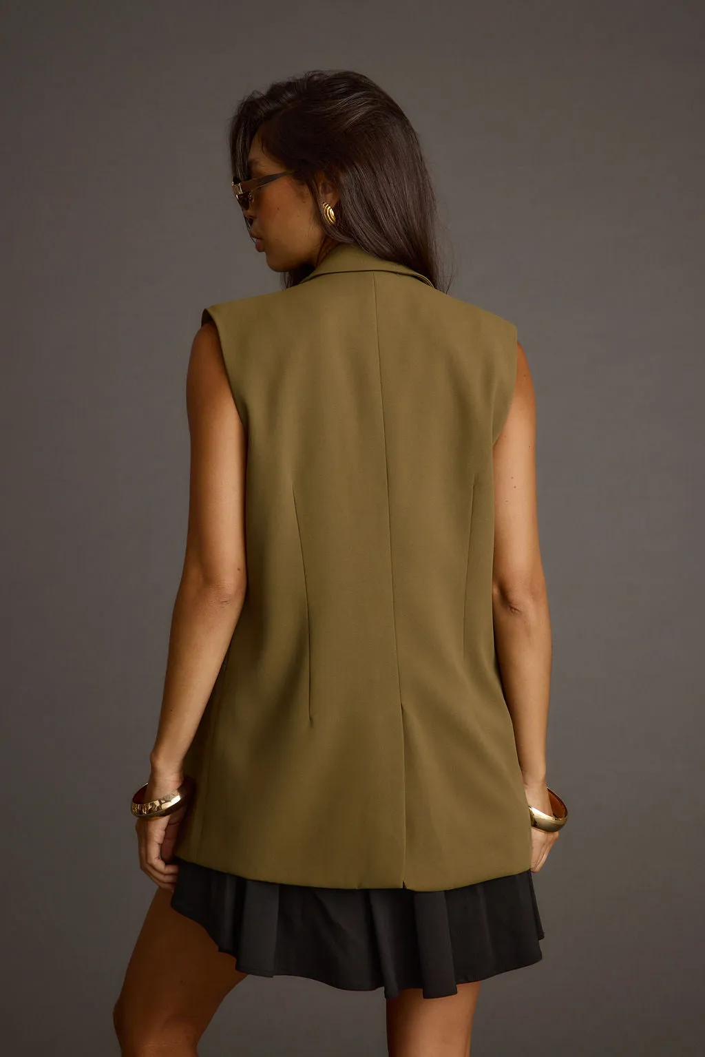 Marlowe Olive Sleeveless Blazer