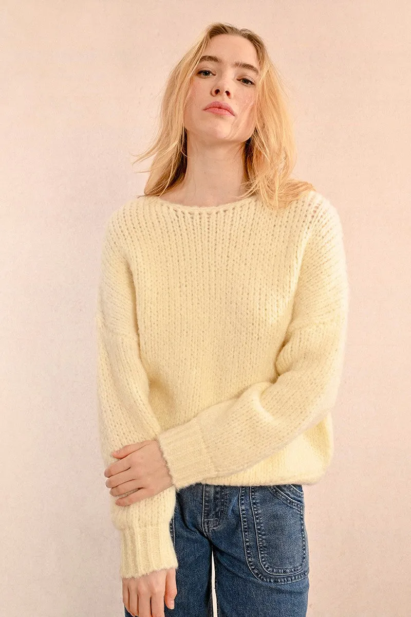 OVERSIZED SWEATER