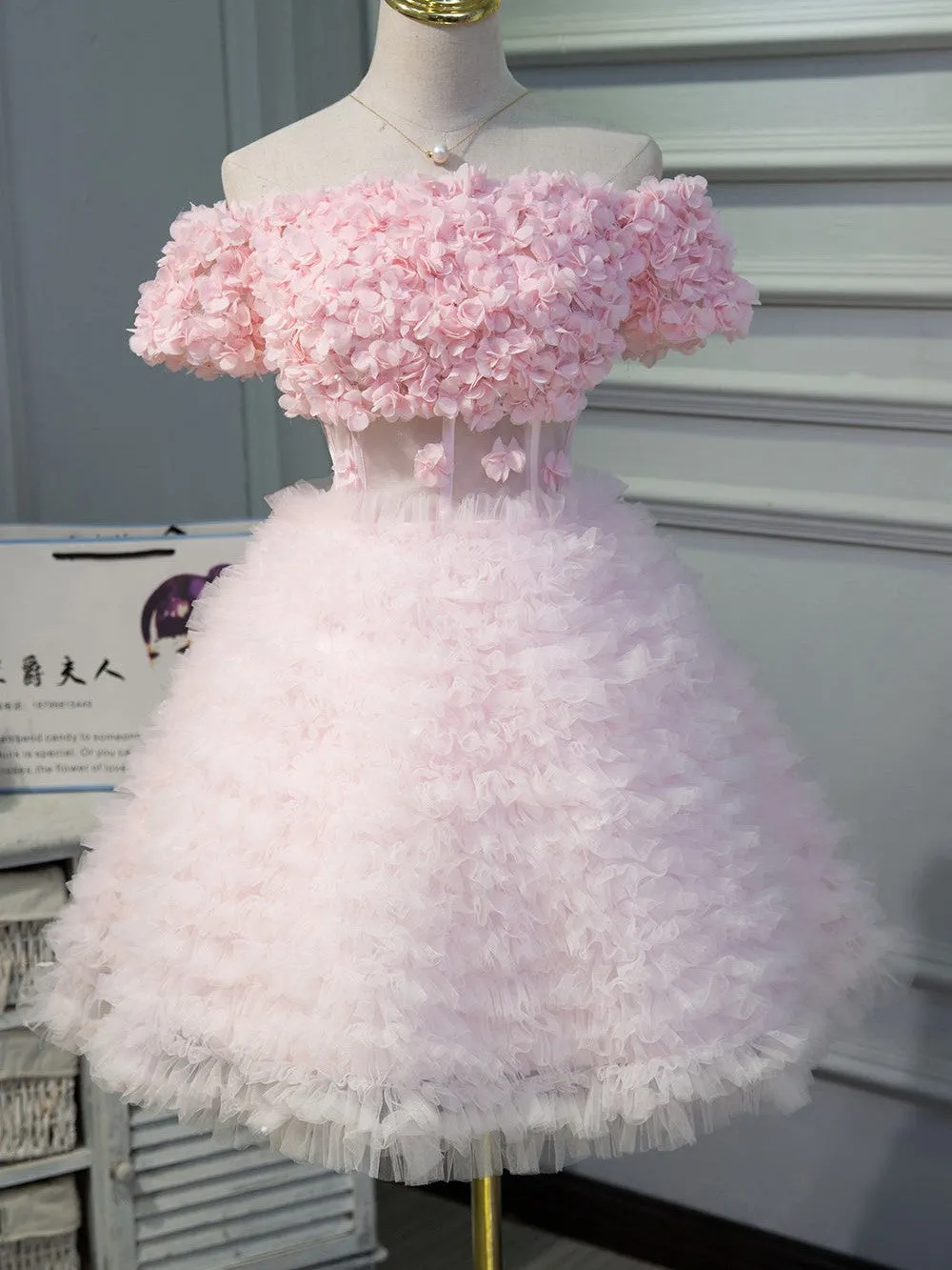Pink A Line Tulle Homecoming Dresses with Flower Appliques
