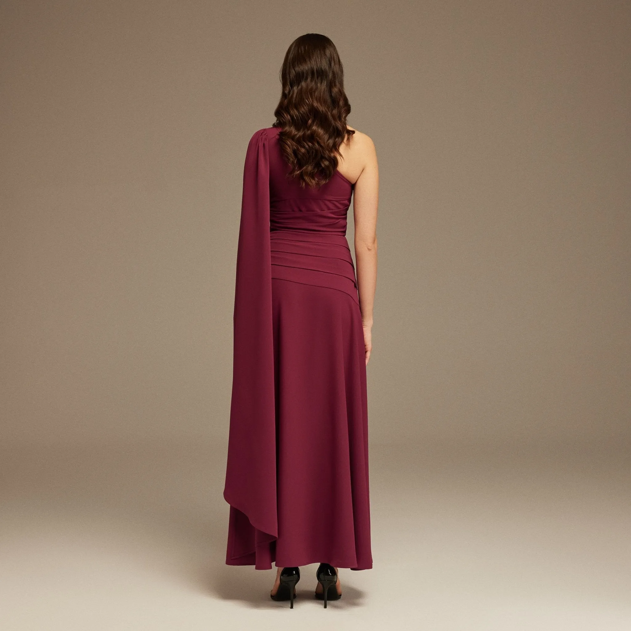 Plum One Shoulder Sleeveless Crepe Dress