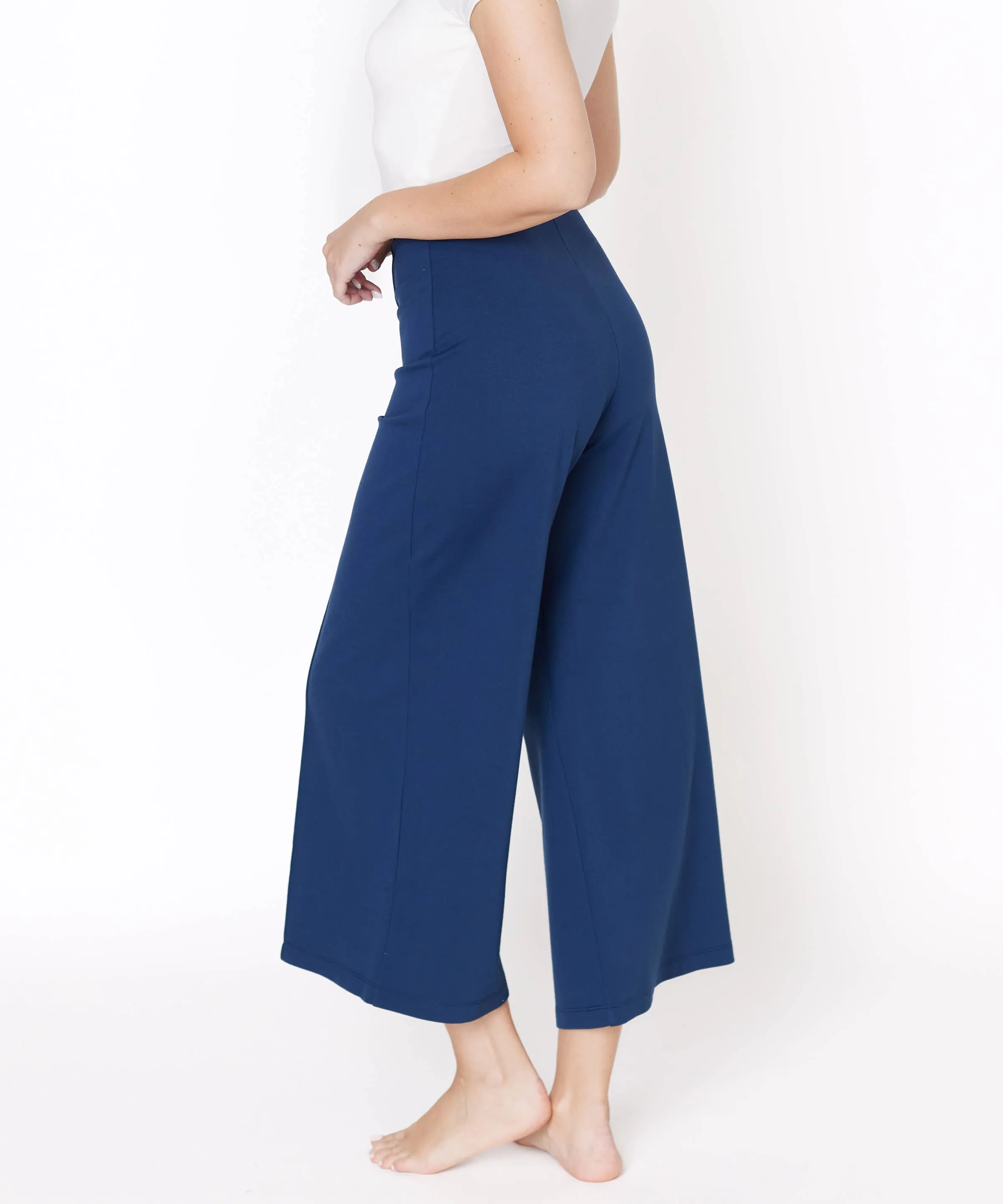 Ponte Wide Leg Ankle Length Pant