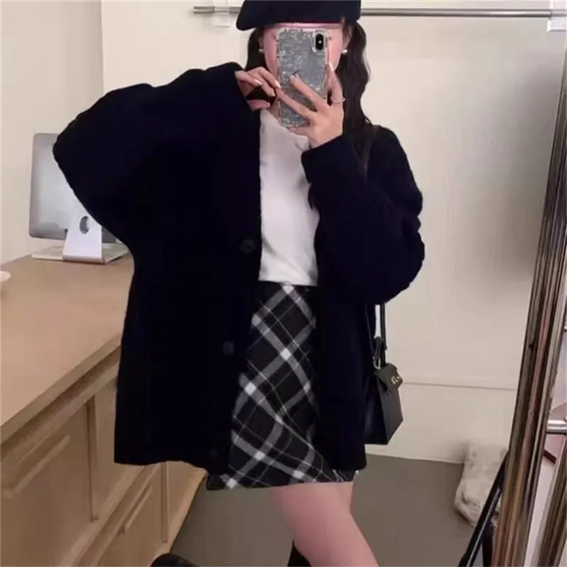 Relaxed-Fit Ribbed Cardigan for Women in Solid Colors