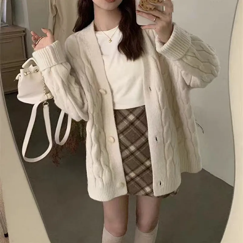 Relaxed-Fit Ribbed Cardigan for Women in Solid Colors