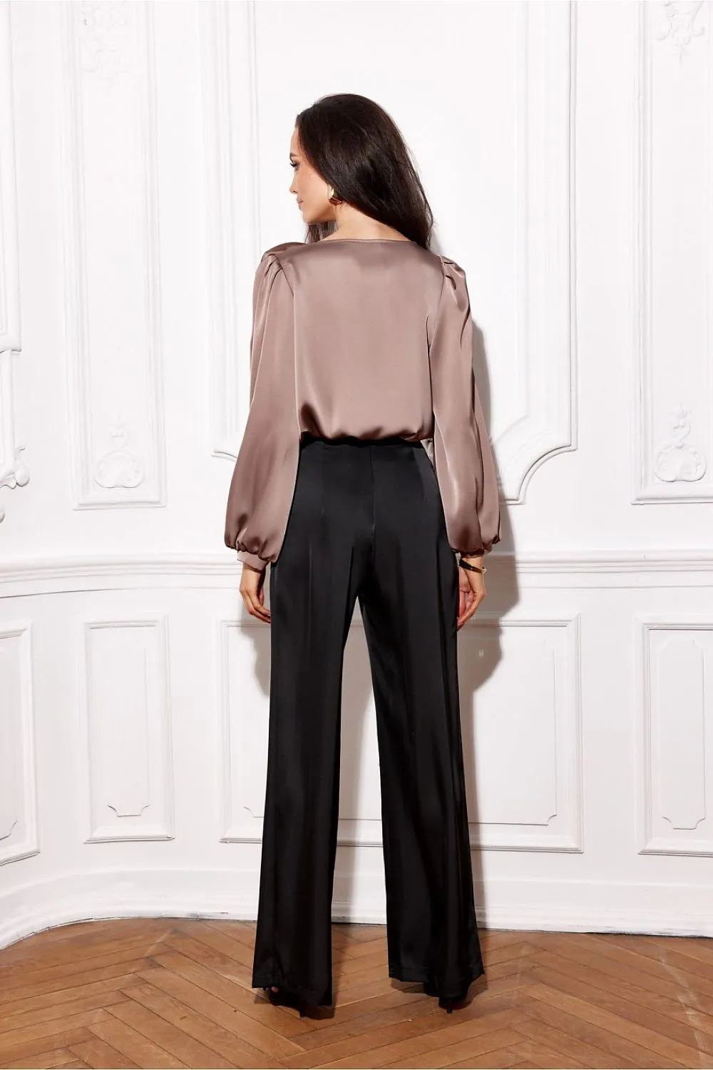 Rose-Adorned Puff Sleeve Blouse