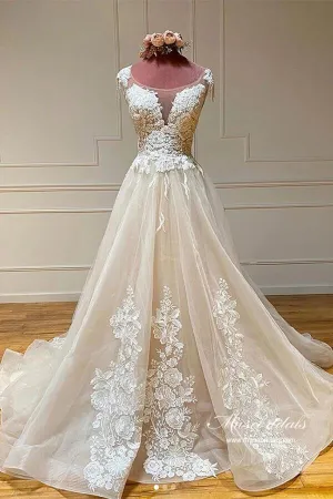 Roycebridal Gorgeous Tulle A-line Scoop Sleeveless Lace Appliques Wedding Dresses, MW940