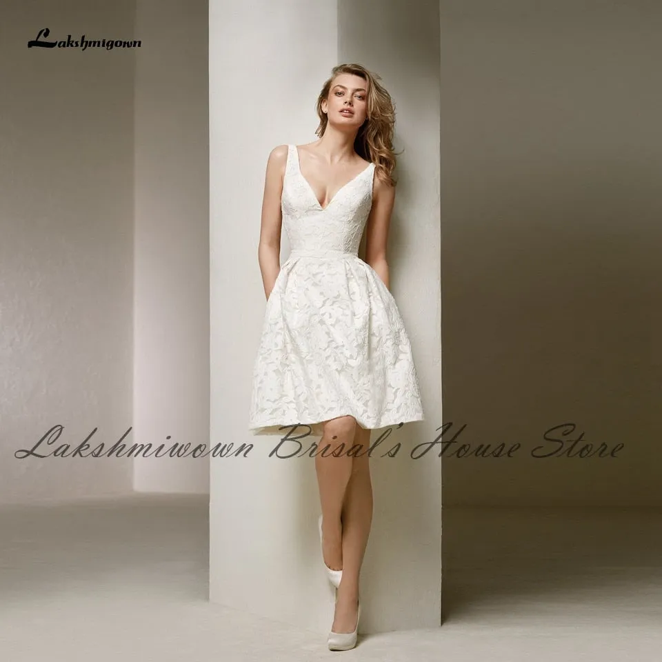 Roycebridal Lakshmigown Clasic Lace Short Wedding Dress V neck 2021 Summer Vestidos de Novia Corto Sexy Bridal Receipt Wedding Party Gown