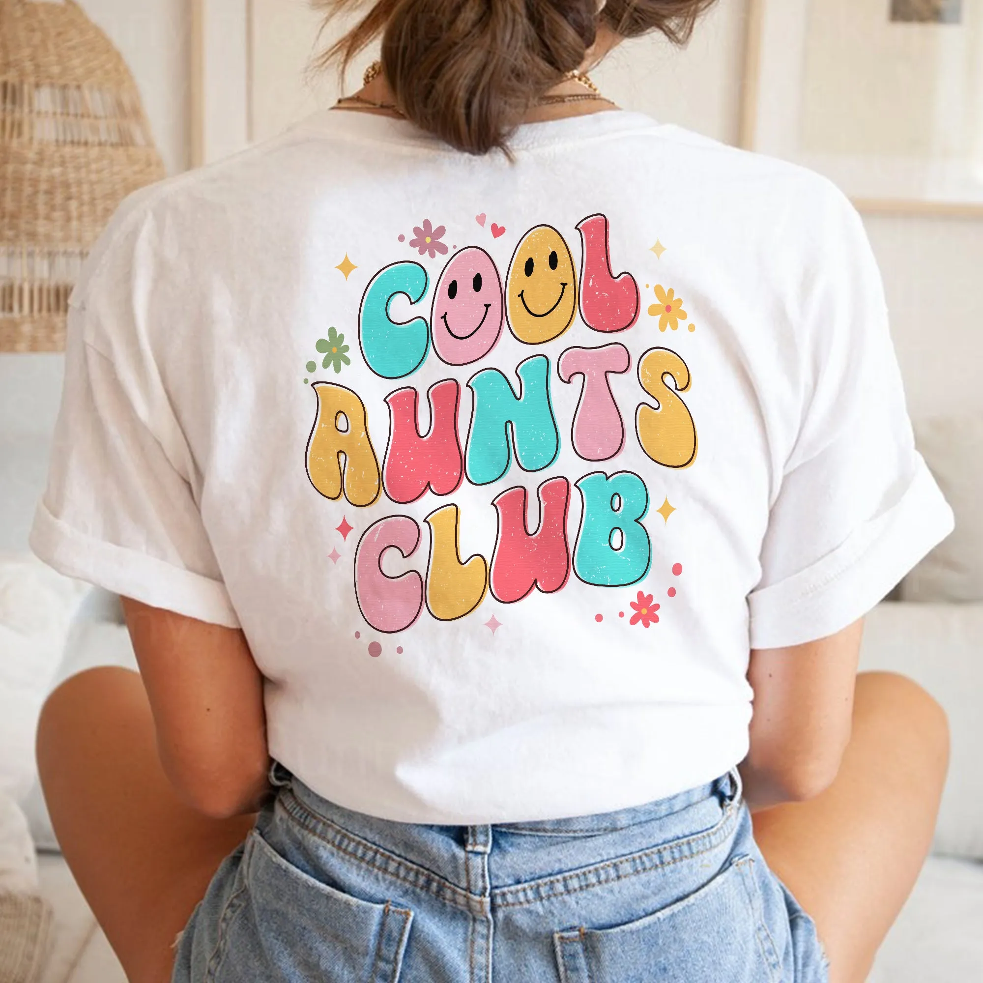 Sandjest Cute T-Shirt Cool Aunts Club Gift for Aunties Mother Day Gifts