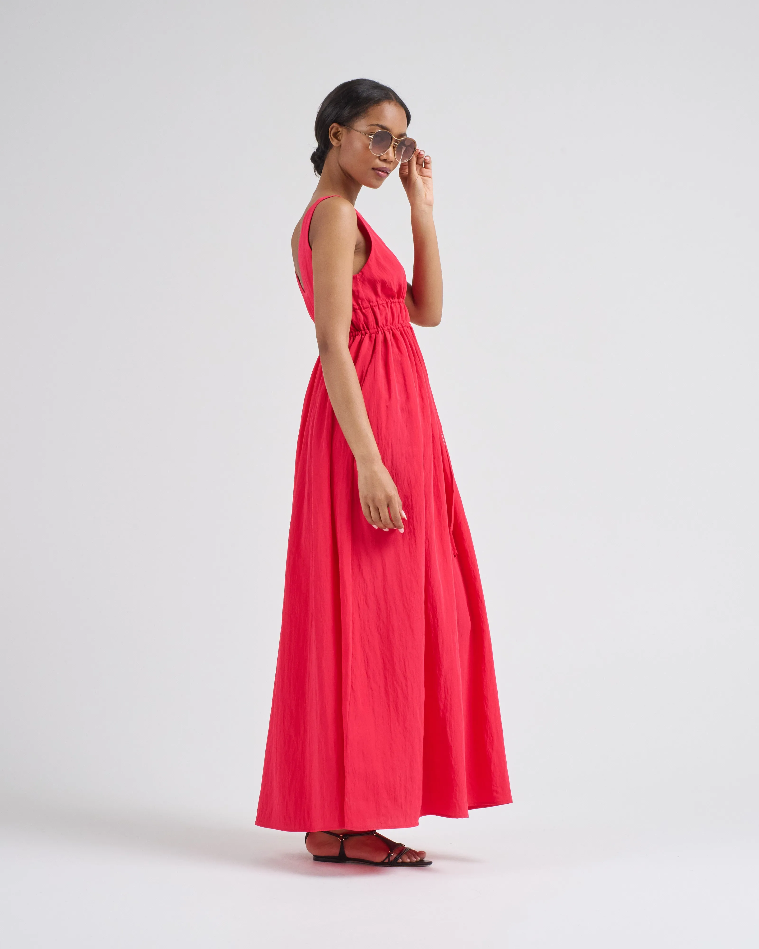 sleeveless long dress
