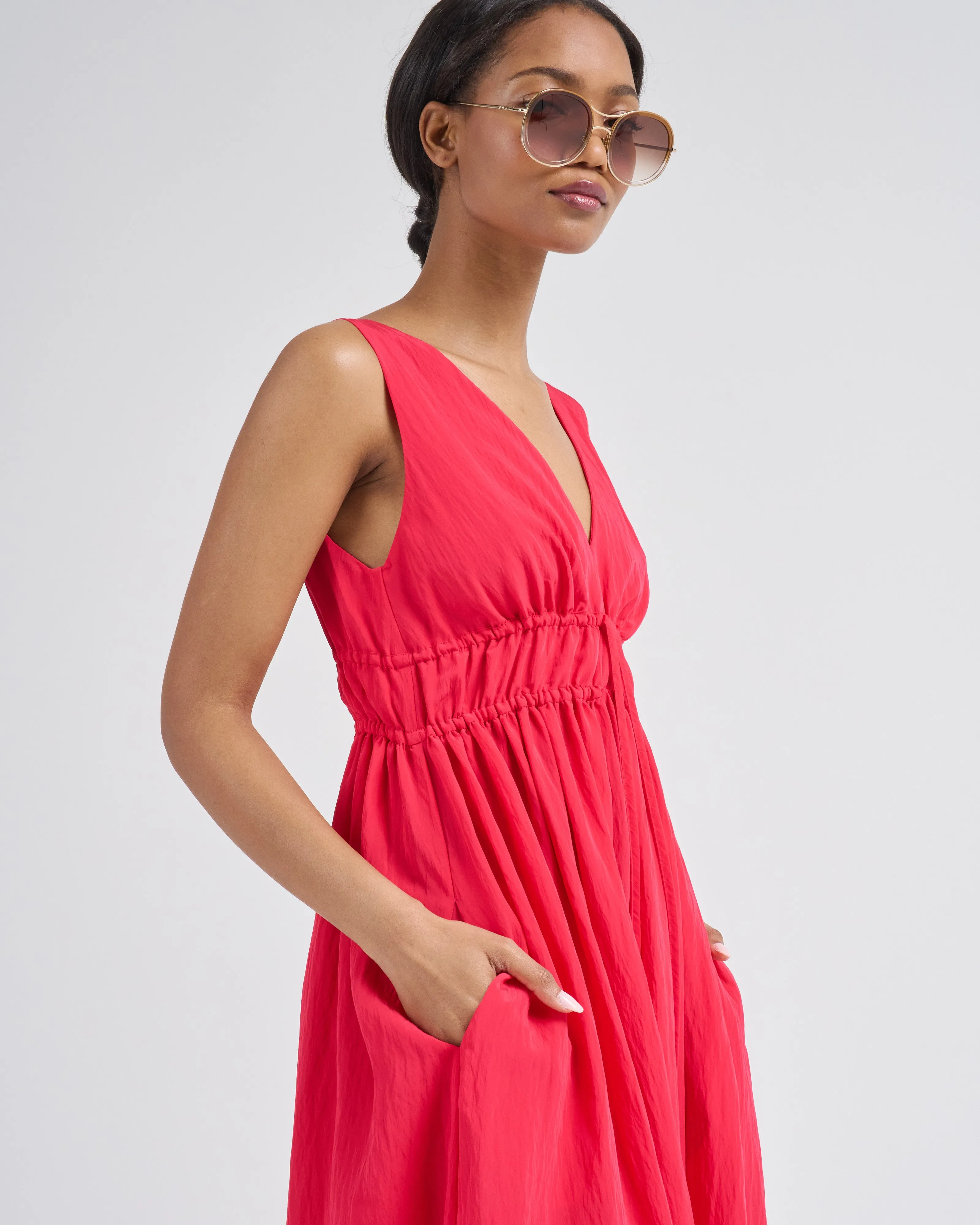 sleeveless long dress