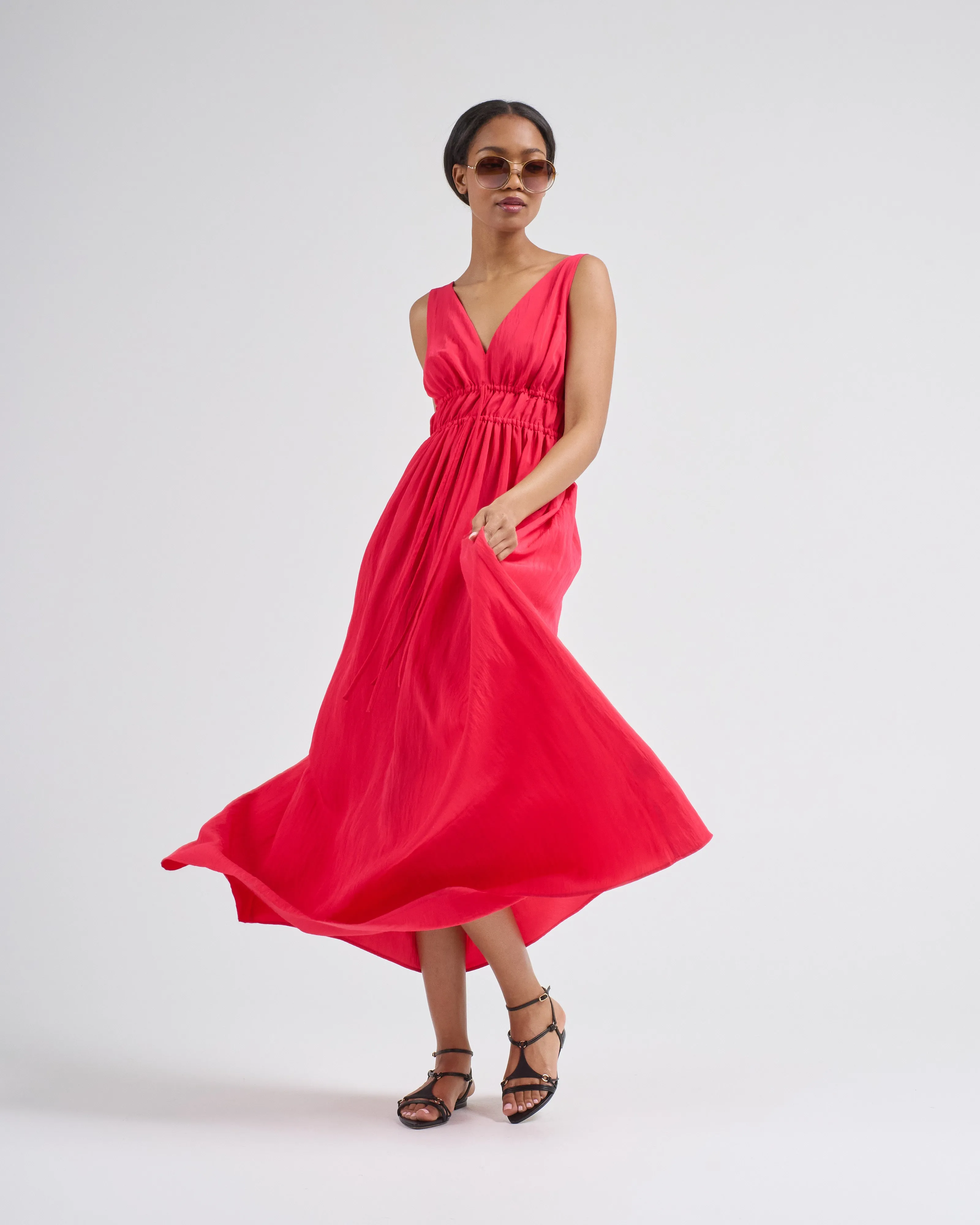 sleeveless long dress