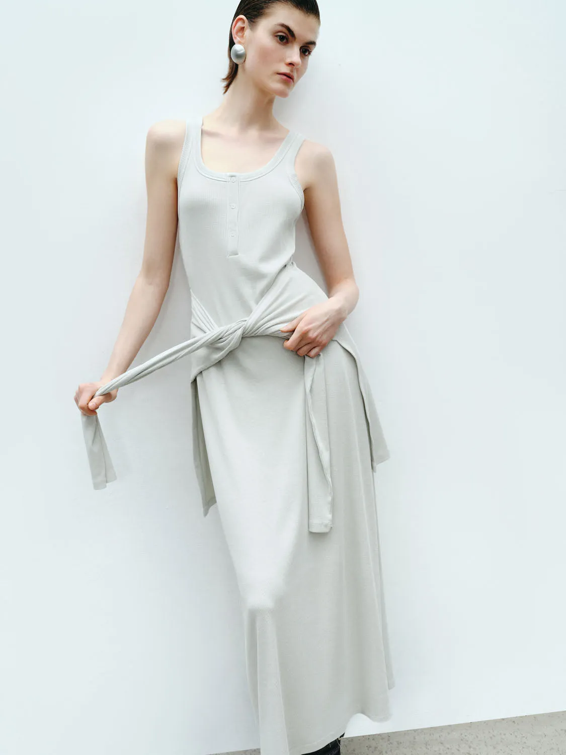 Sleeveless Straight Dresses