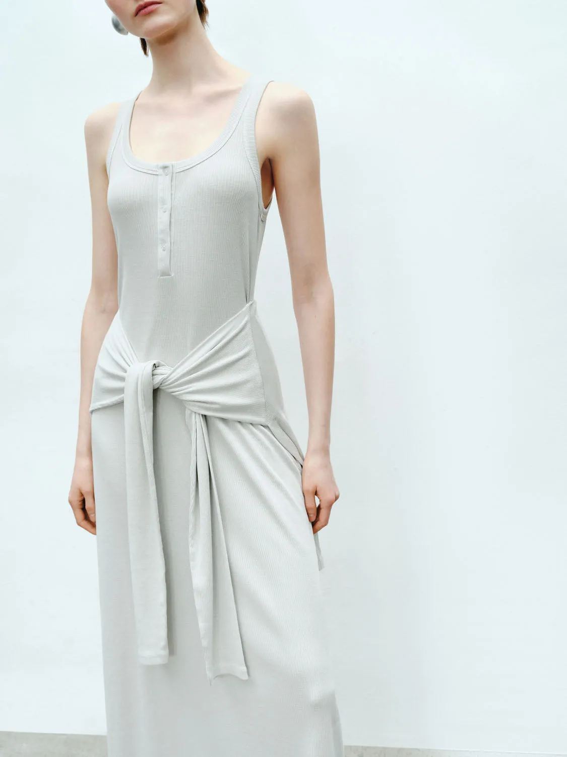 Sleeveless Straight Dresses