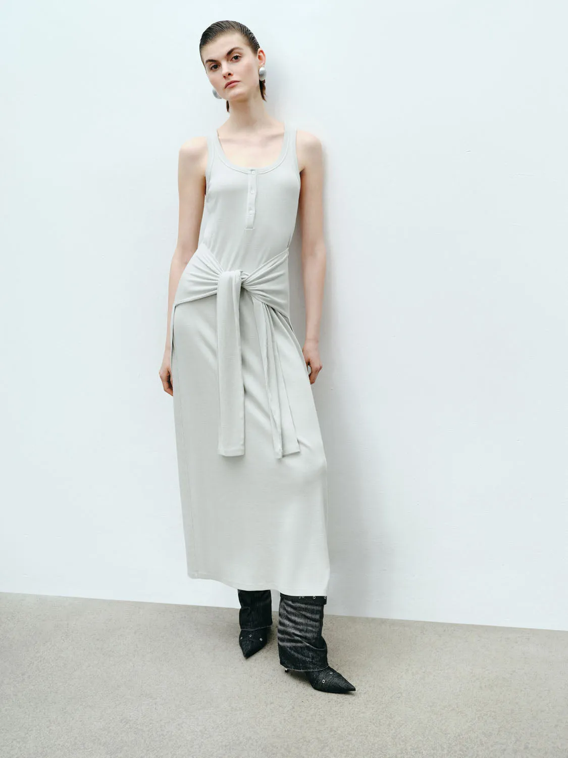 Sleeveless Straight Dresses