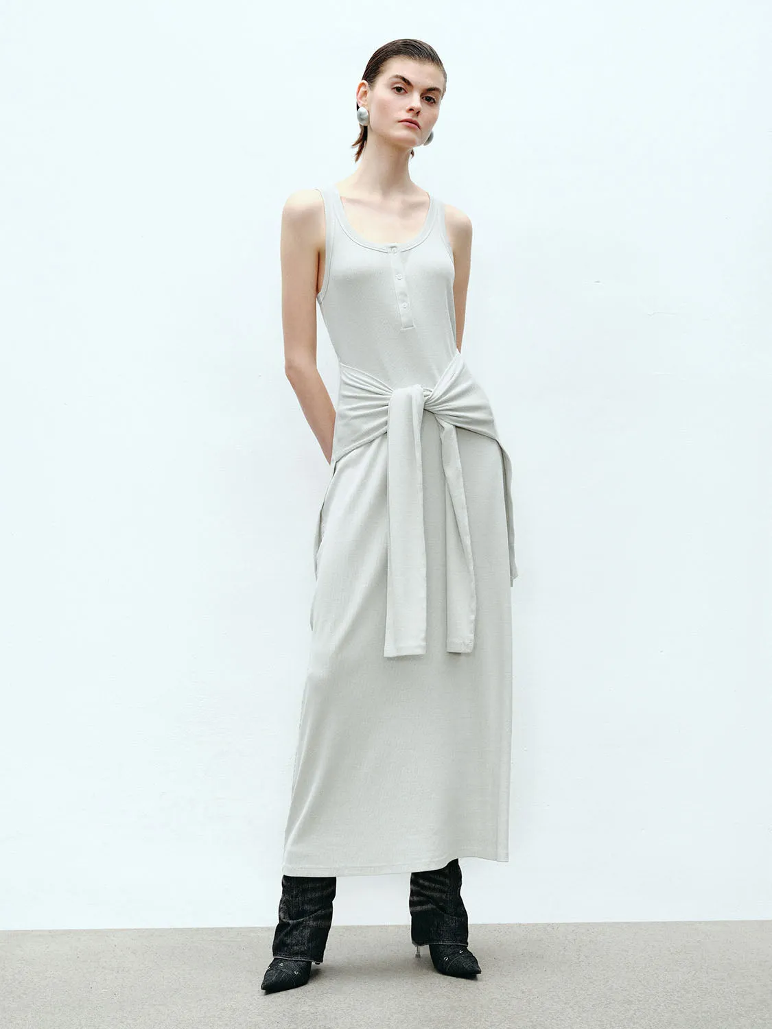 Sleeveless Straight Dresses