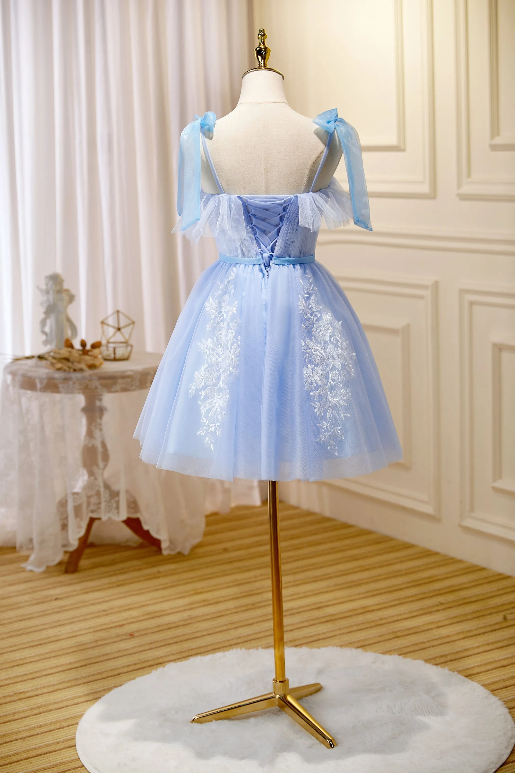 Spaghetti Straps Appliques Tulle Short Homecoming Dresses