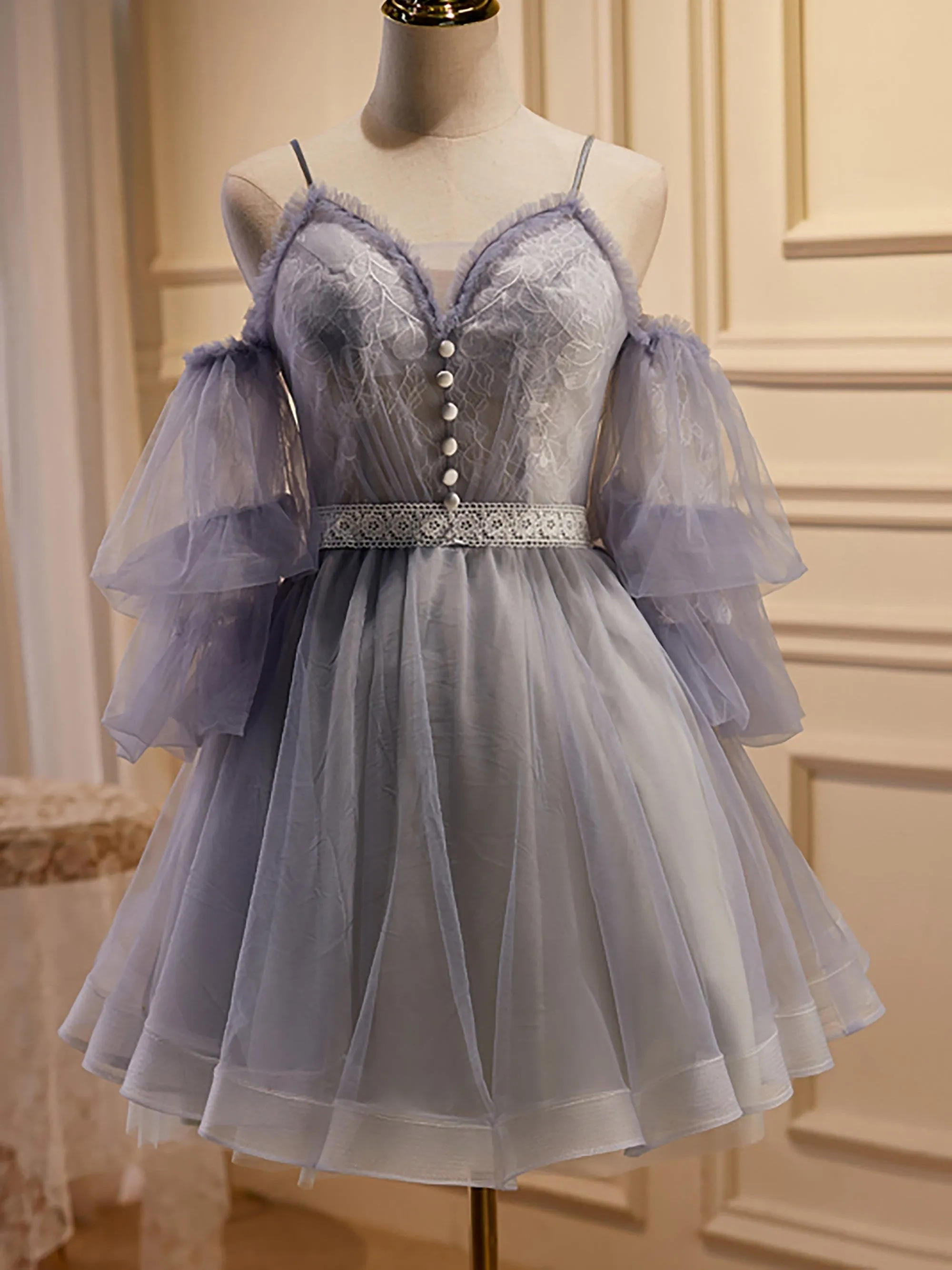 Spaghetti Straps V Neck A Line Tulle Short Homecoming Dresses
