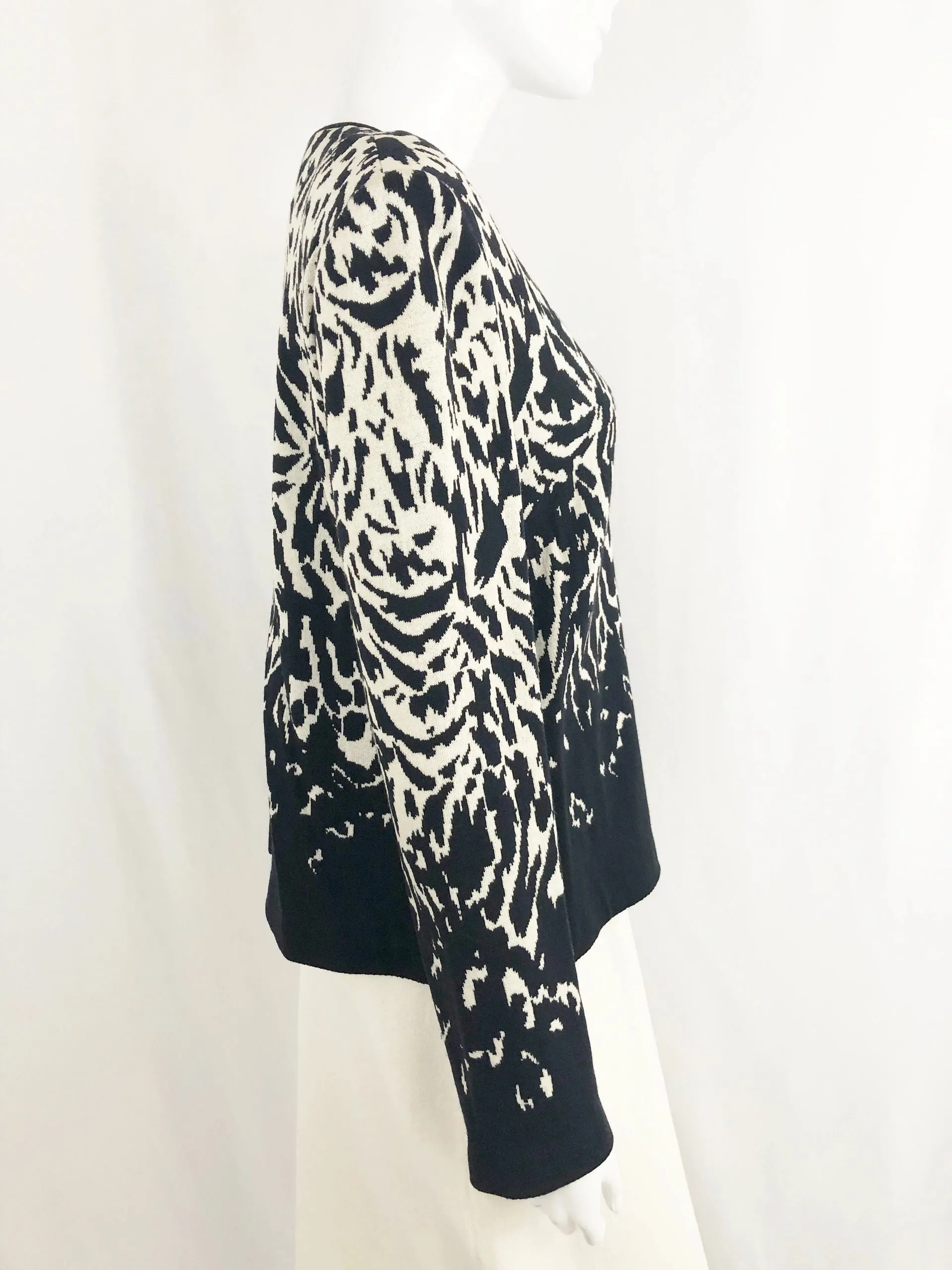 St. John Collection Knit Cardigan Size M