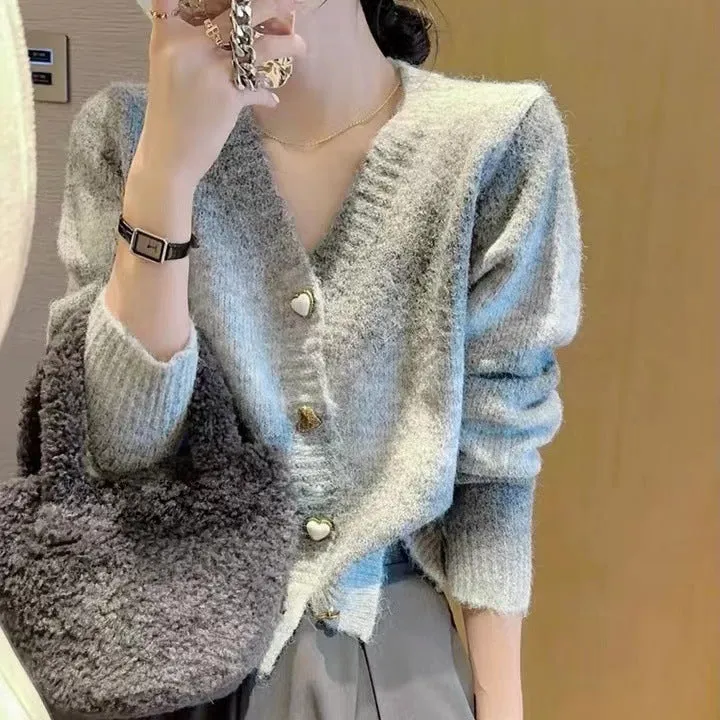 Stylish V-neck Cardigan in Gradient Jersey with Loose-fit
