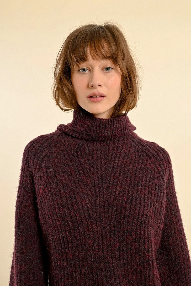 TURTLENECK SWEATER