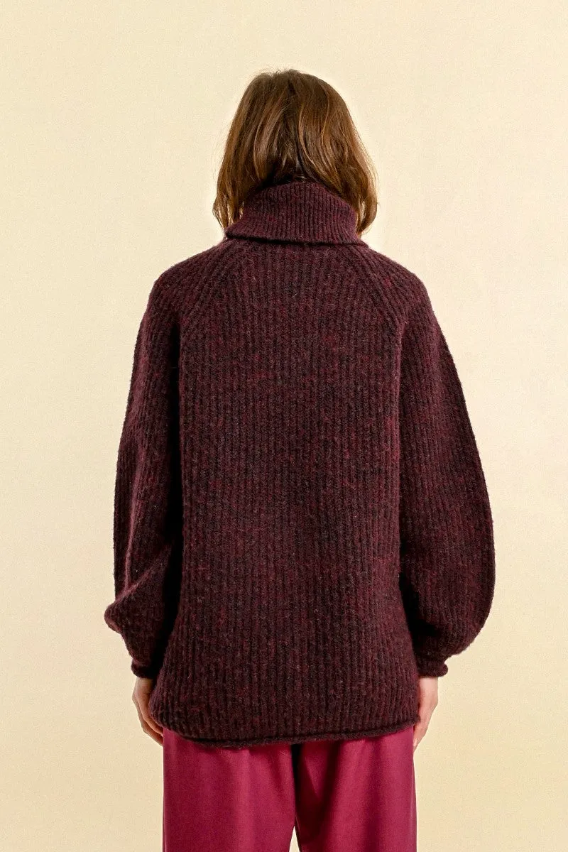 TURTLENECK SWEATER