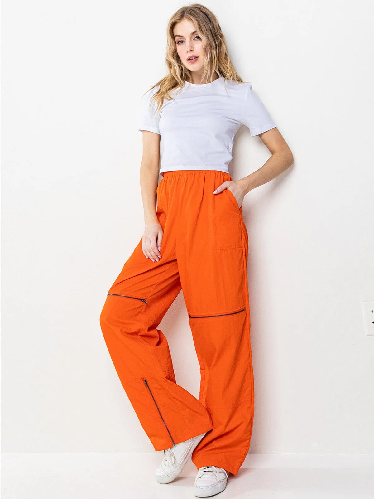 WOMEN'S ELASTIC WAIST ZIPPER DETAILED POCKETS WIDE LEG PANTS